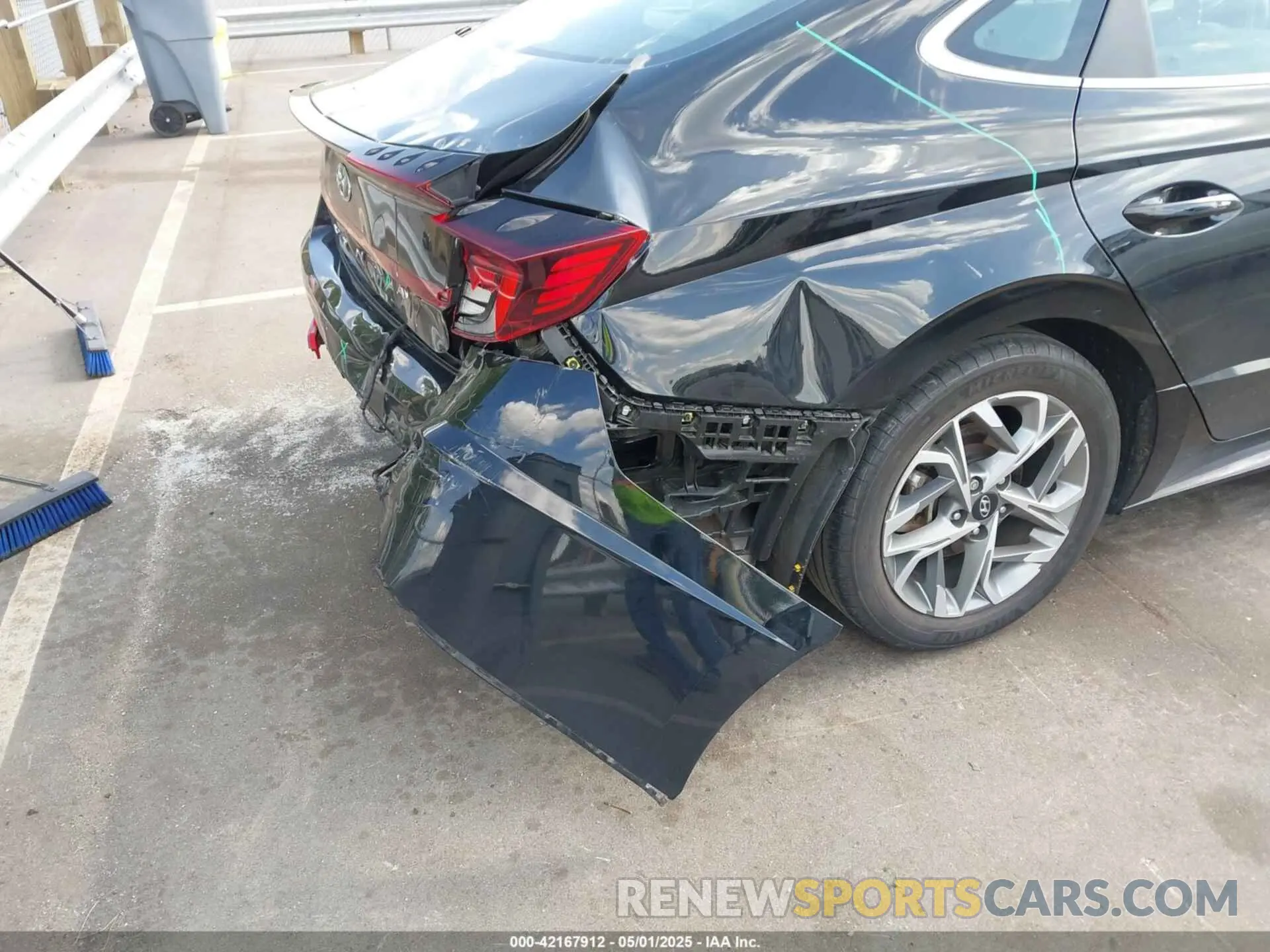6 Photograph of a damaged car KMHL64JA9PA314983 HYUNDAI SONATA 2023