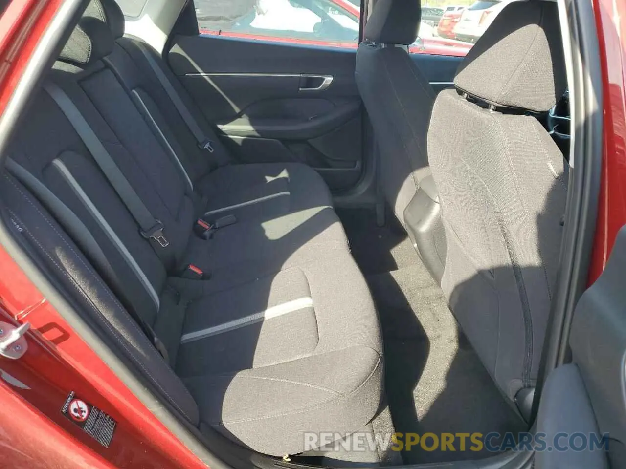 10 Photograph of a damaged car KMHL64JA9PA325174 HYUNDAI SONATA 2023