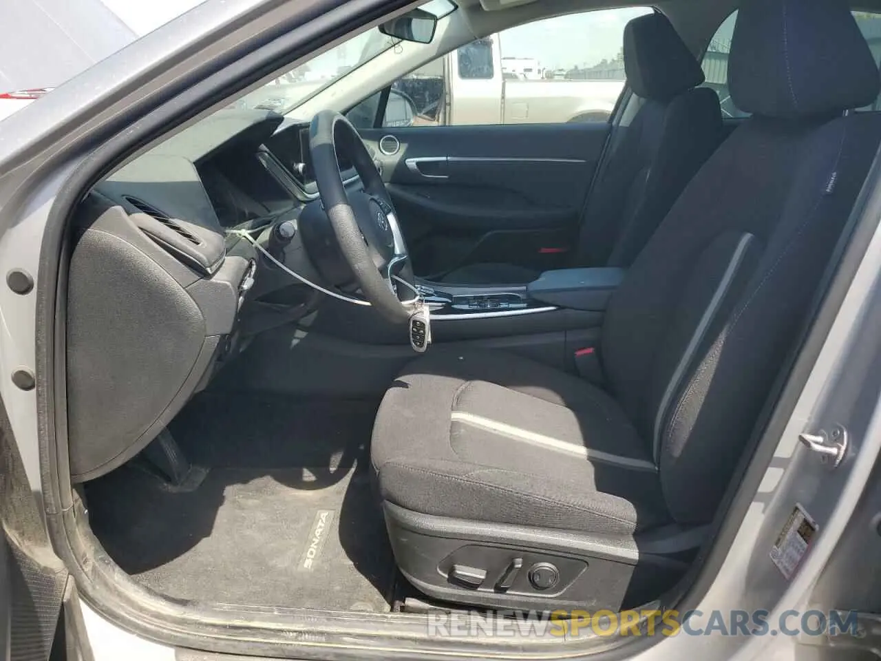 7 Photograph of a damaged car KMHL64JA9PA347787 HYUNDAI SONATA 2023