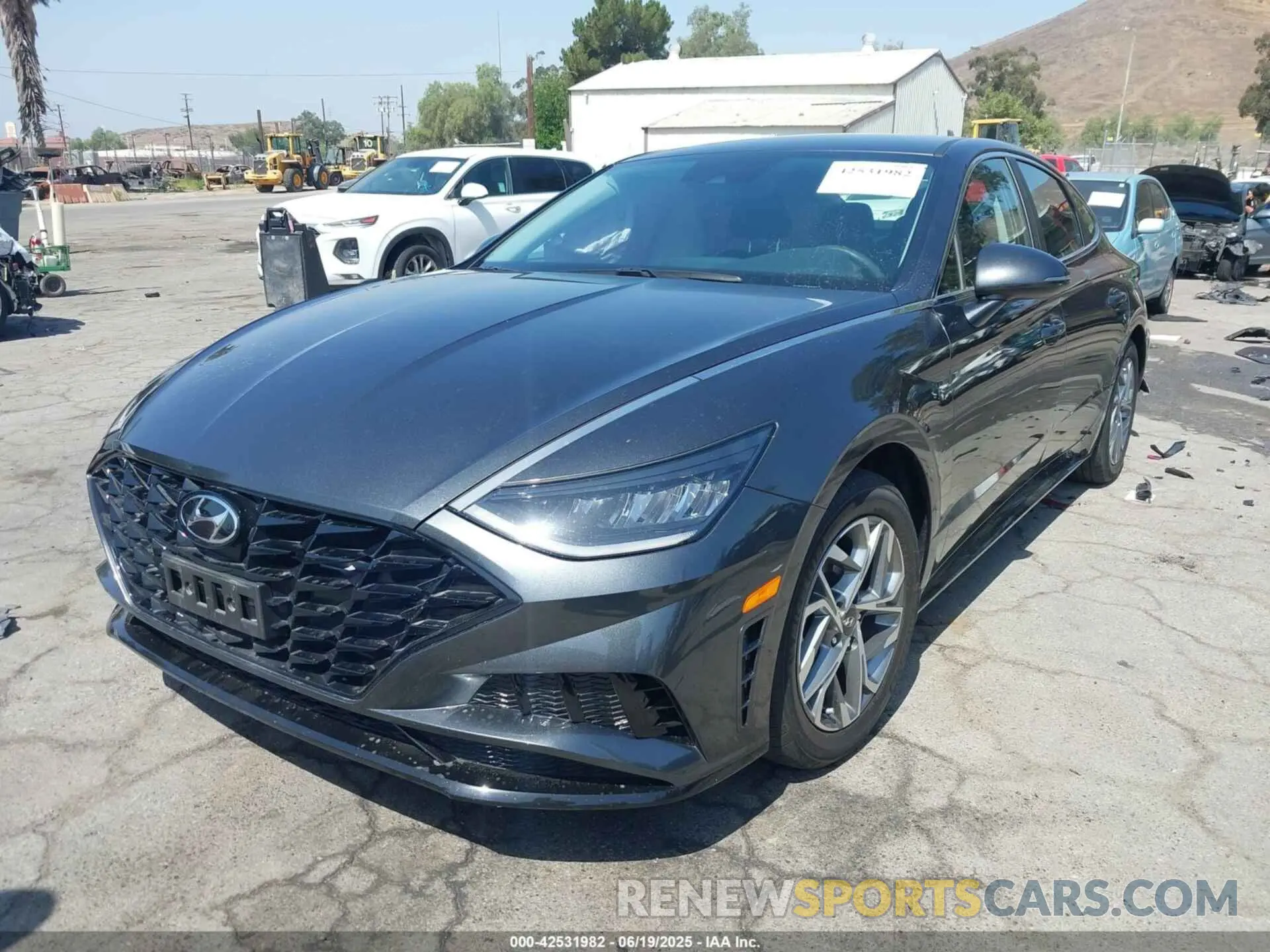 2 Photograph of a damaged car KMHL64JAXPA262957 HYUNDAI SONATA 2023
