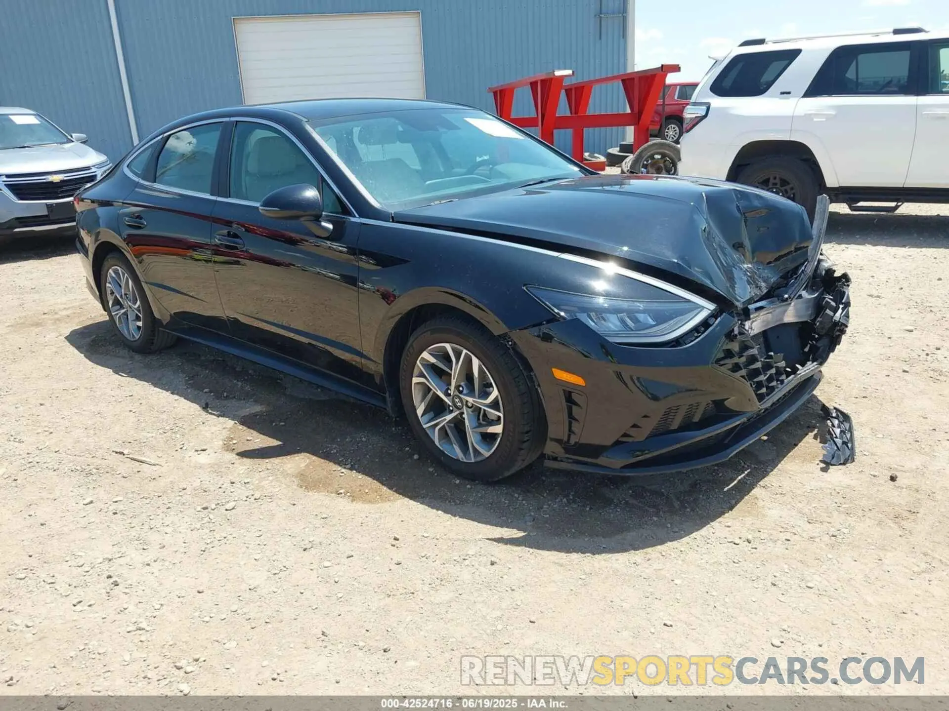 1 Photograph of a damaged car KMHL64JAXPA287423 HYUNDAI SONATA 2023