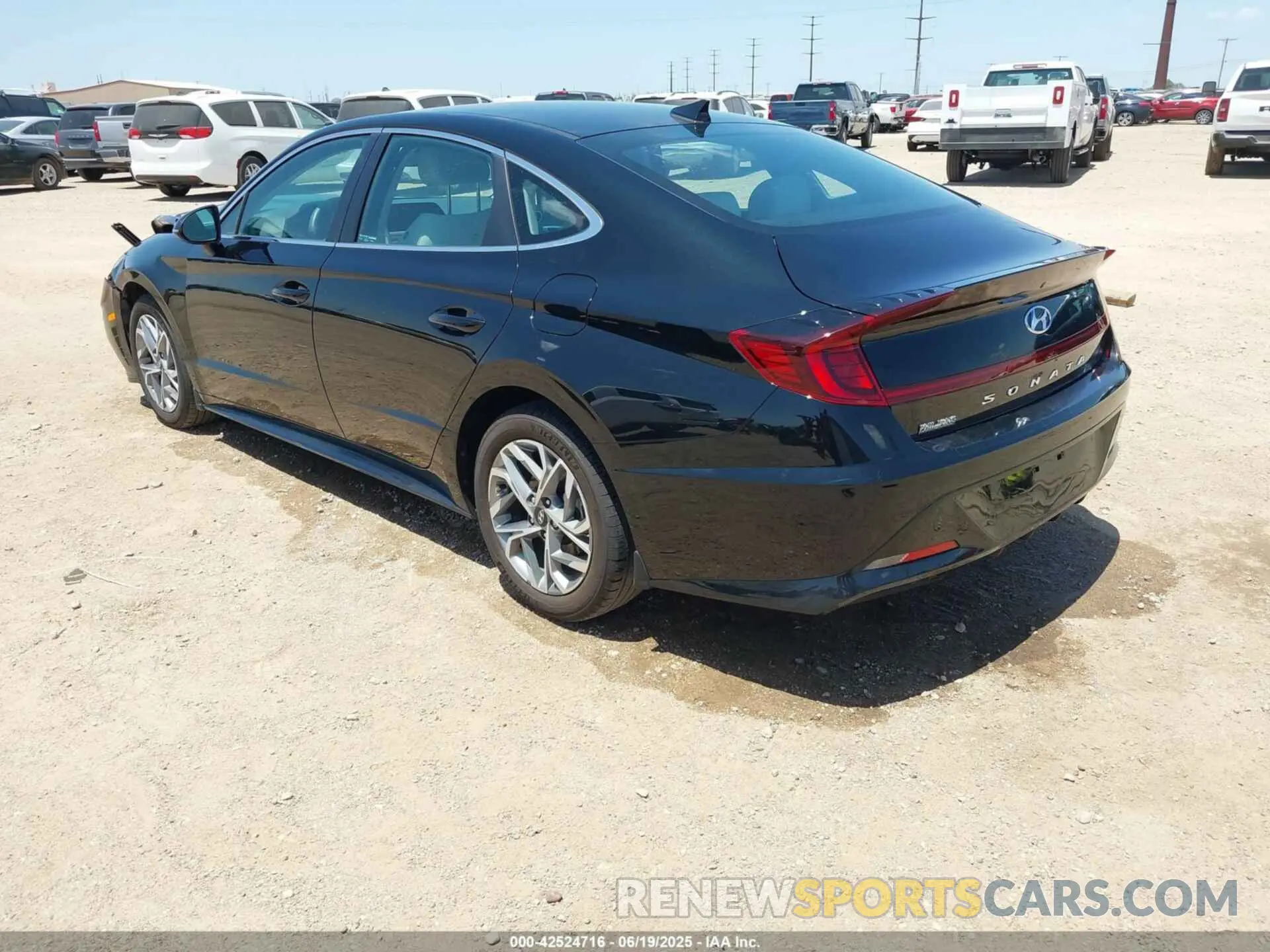 3 Photograph of a damaged car KMHL64JAXPA287423 HYUNDAI SONATA 2023