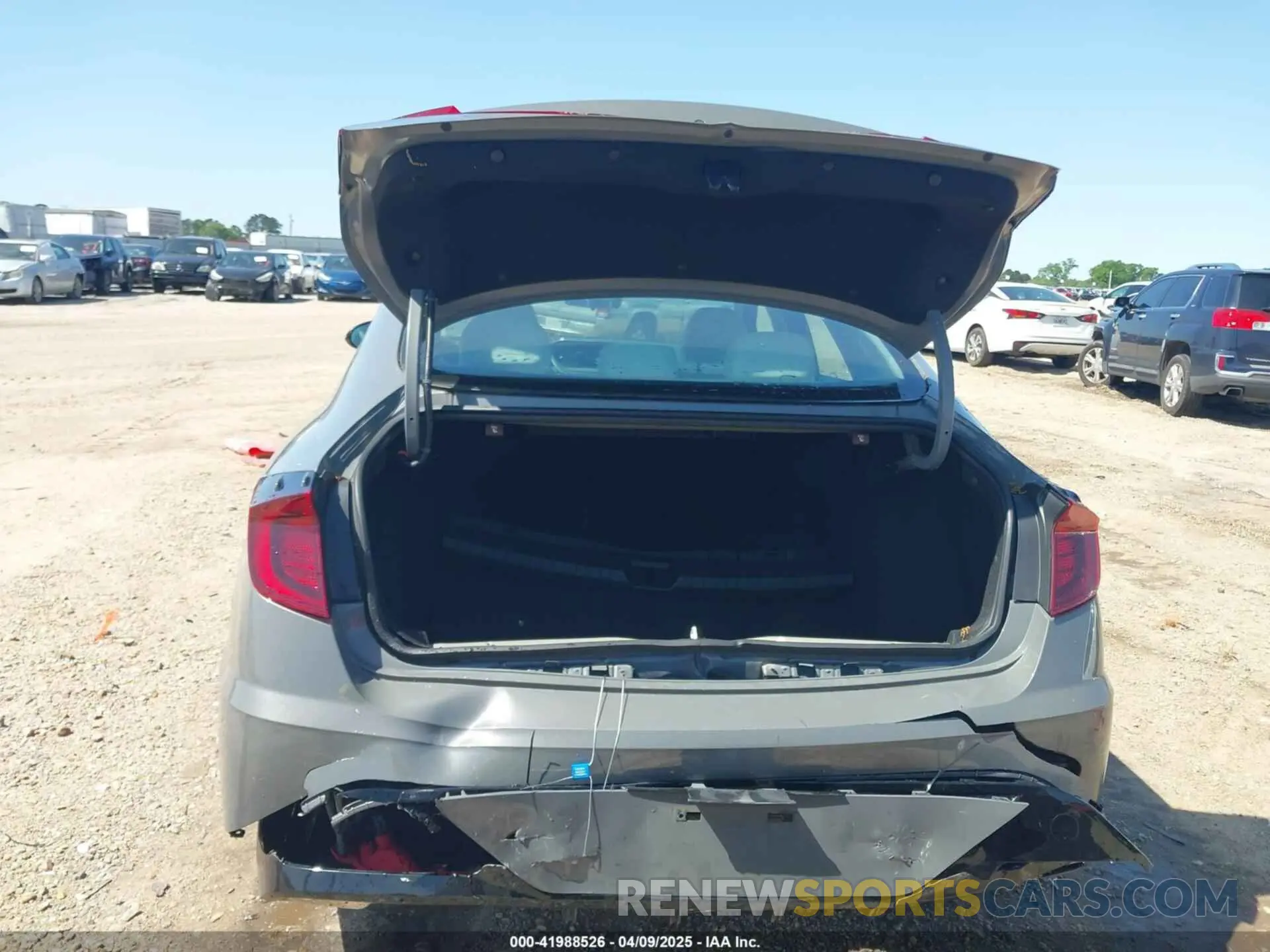 16 Photograph of a damaged car KMHL64JAXPA288278 HYUNDAI SONATA 2023