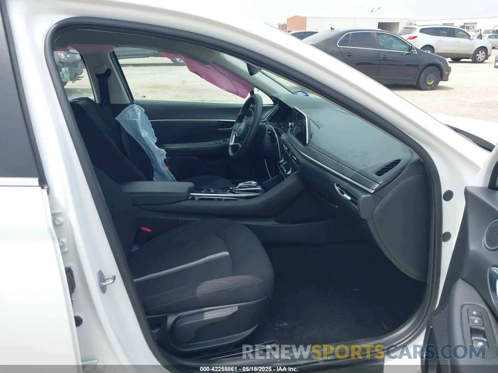 5 Photograph of a damaged car KMHL64JAXPA309954 HYUNDAI SONATA 2023