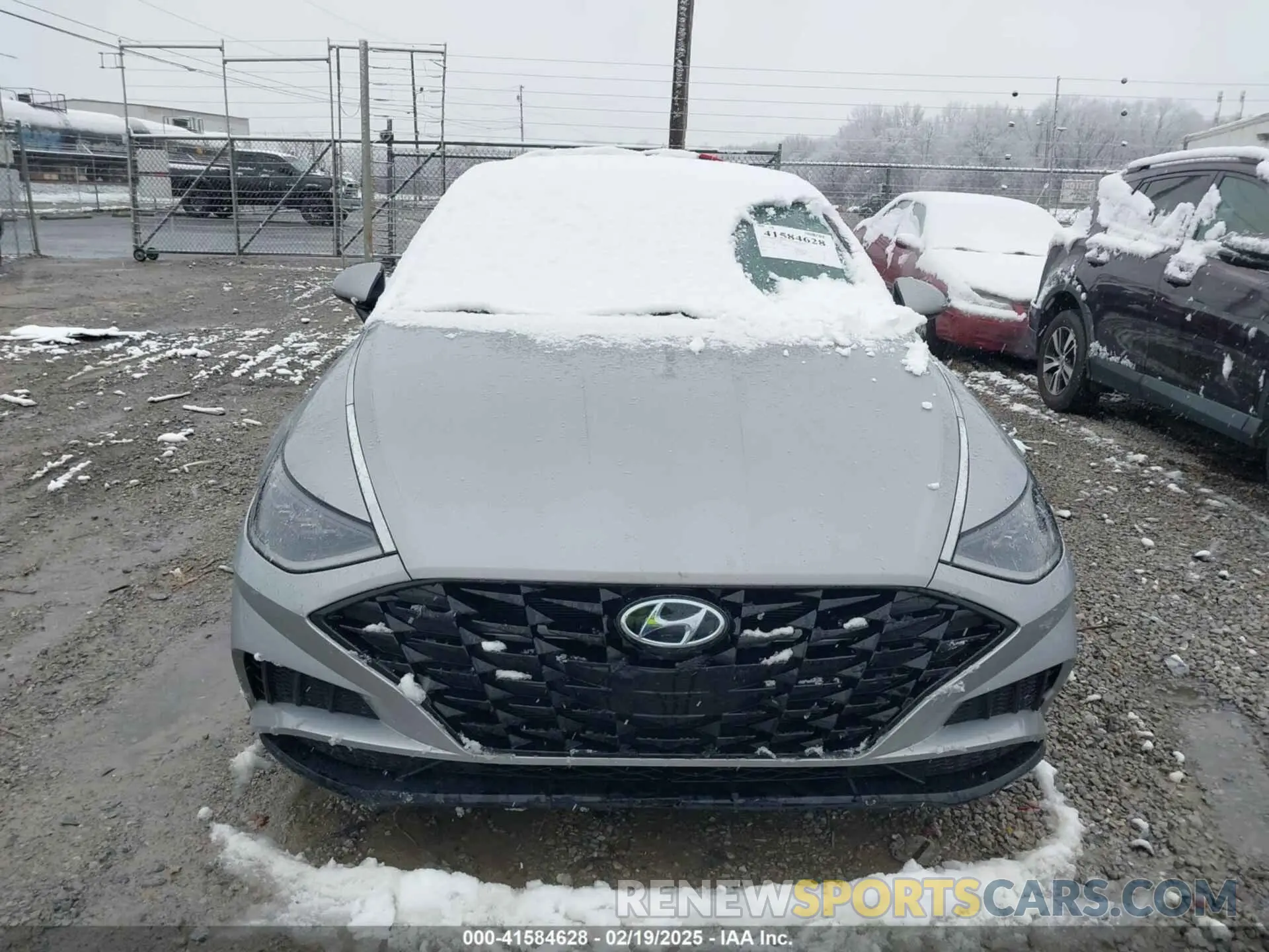 11 Photograph of a damaged car KMHL64JAXPA332232 HYUNDAI SONATA 2023