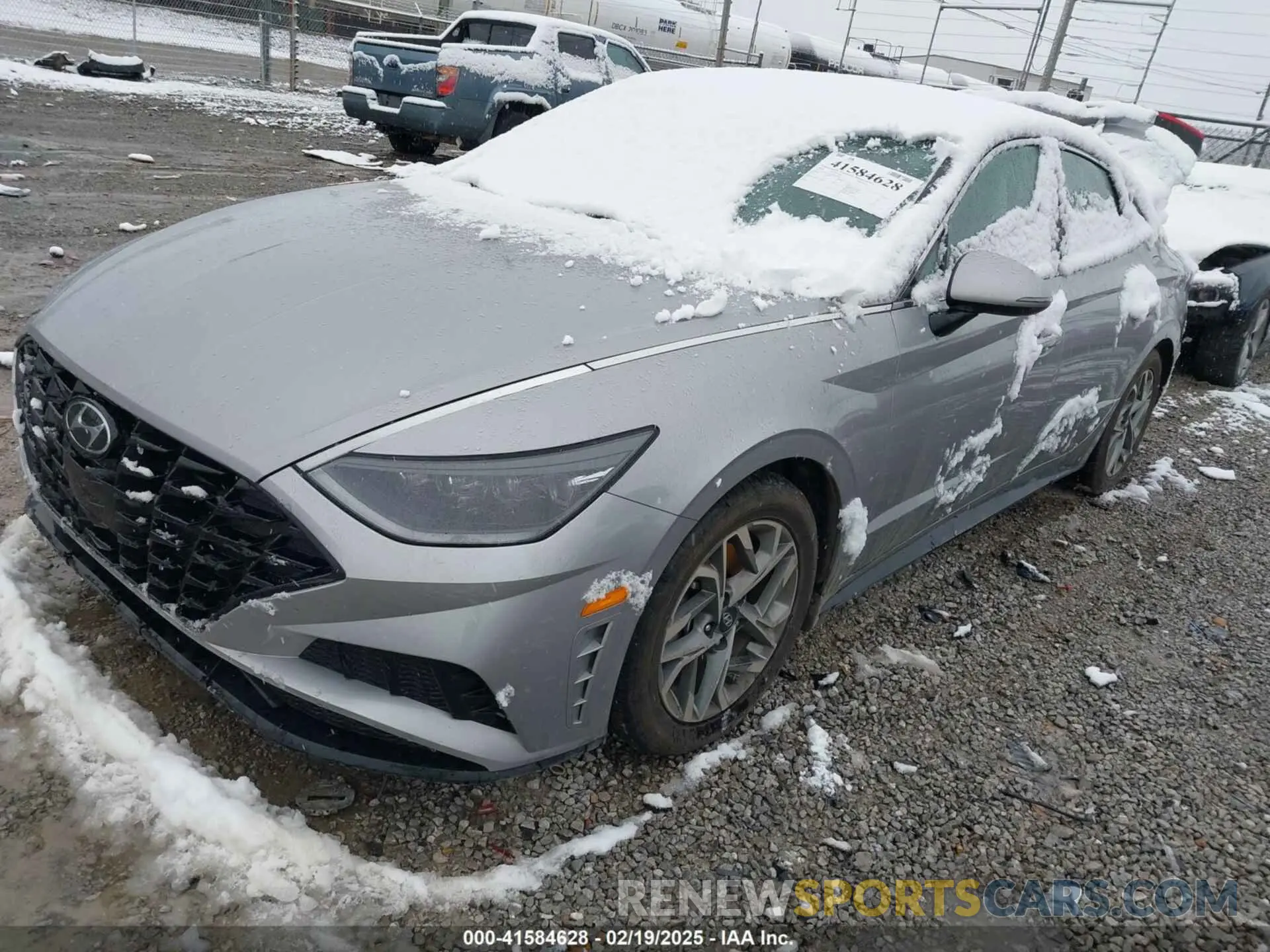 2 Photograph of a damaged car KMHL64JAXPA332232 HYUNDAI SONATA 2023