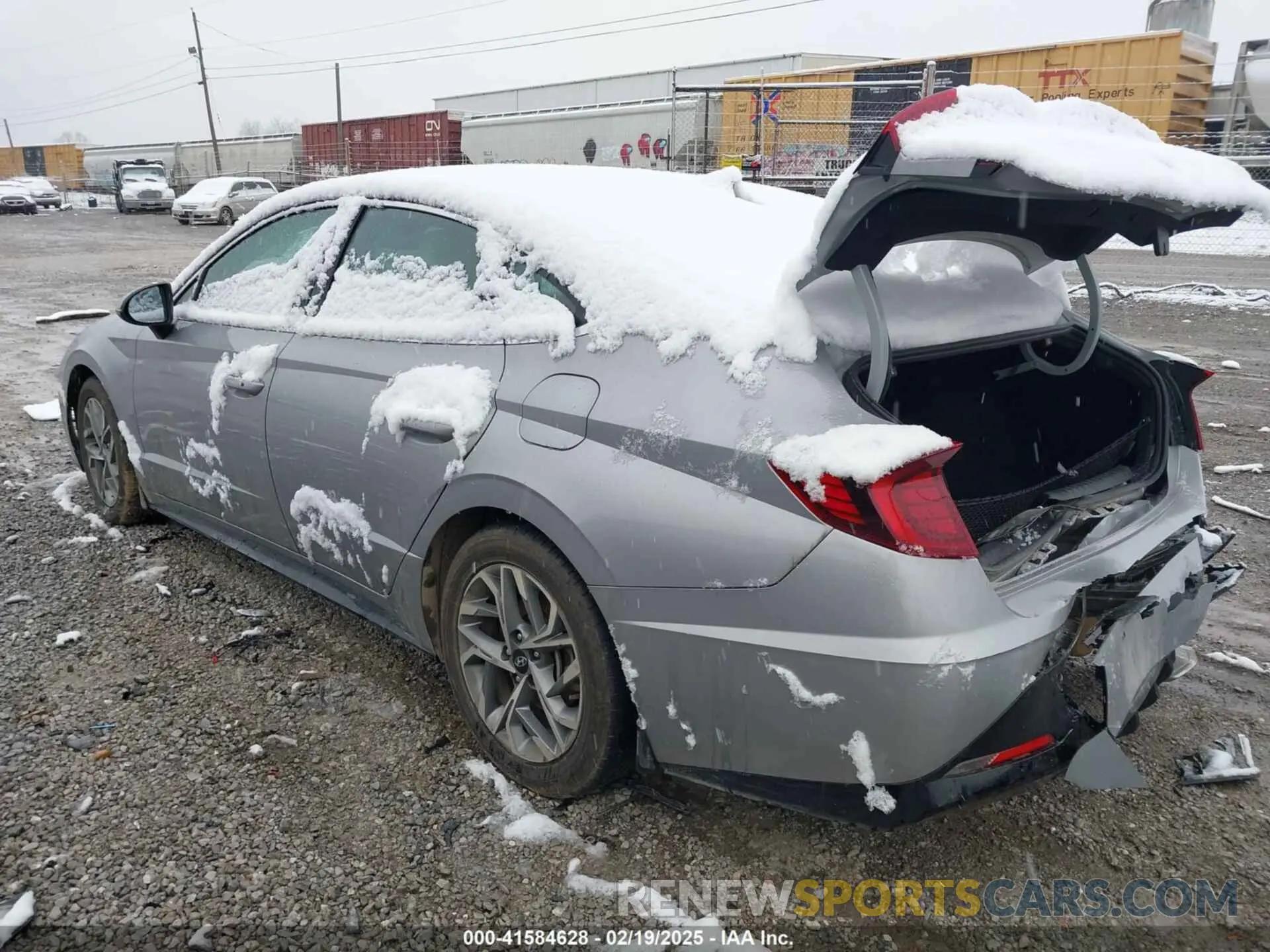 3 Photograph of a damaged car KMHL64JAXPA332232 HYUNDAI SONATA 2023
