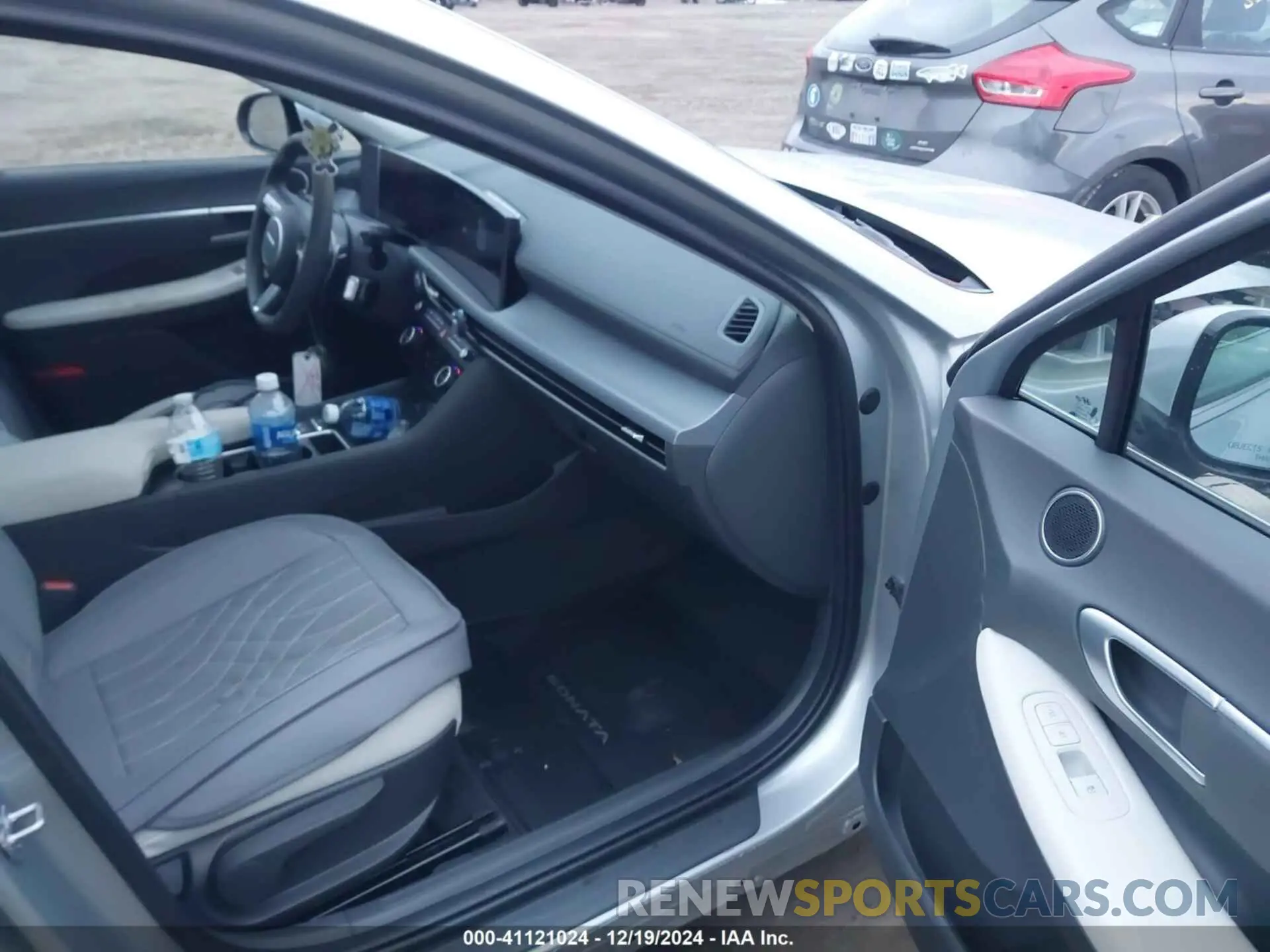 5 Photograph of a damaged car KMHL14JA0RA359490 HYUNDAI SONATA 2024