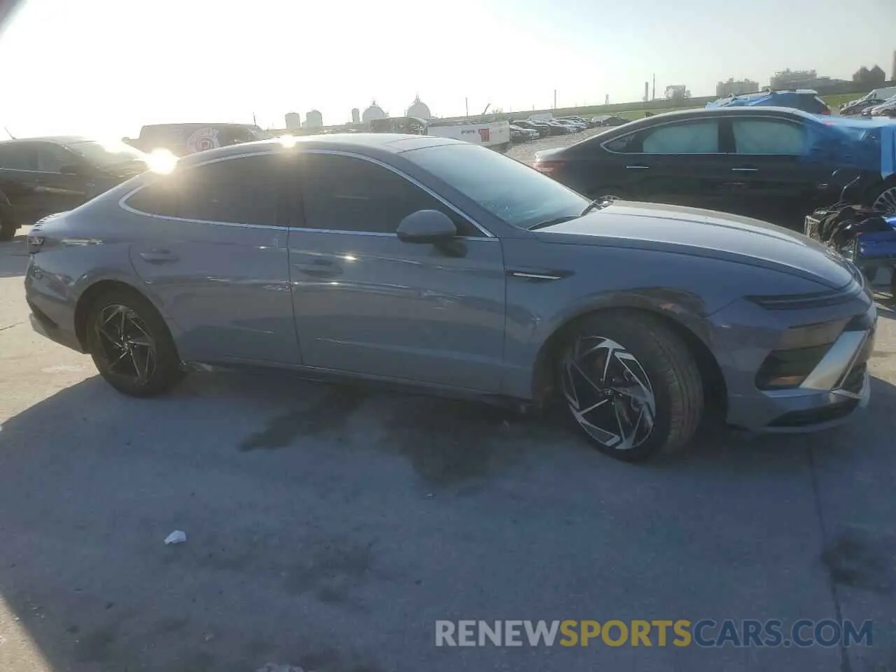4 Photograph of a damaged car KMHL14JA1RA383443 HYUNDAI SONATA 2024