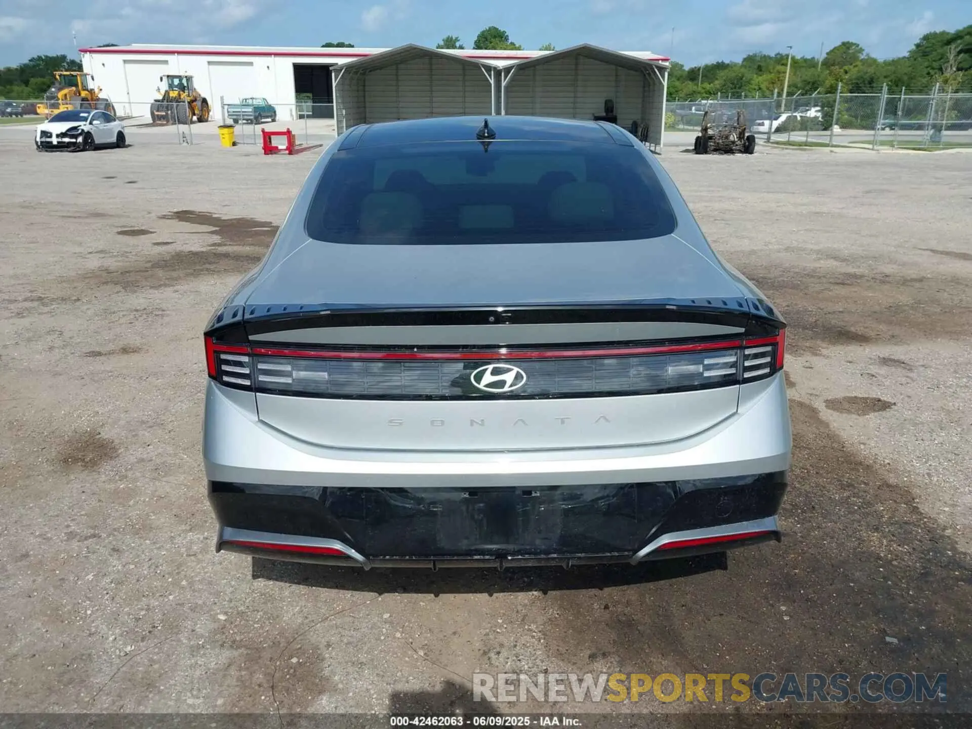 16 Photograph of a damaged car KMHL14JA2RA352315 HYUNDAI SONATA 2024