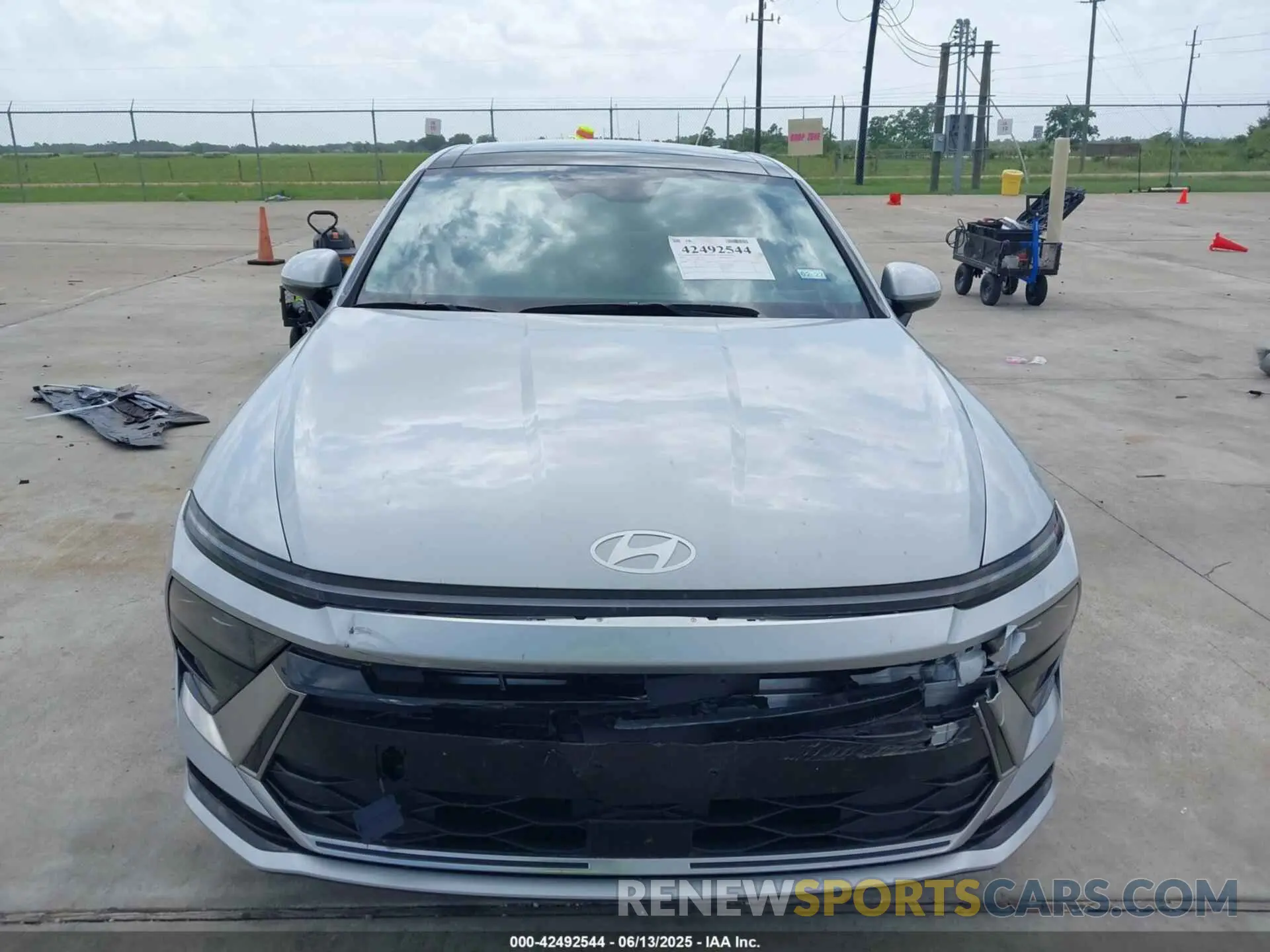 12 Photograph of a damaged car KMHL14JA2RA393396 HYUNDAI SONATA 2024