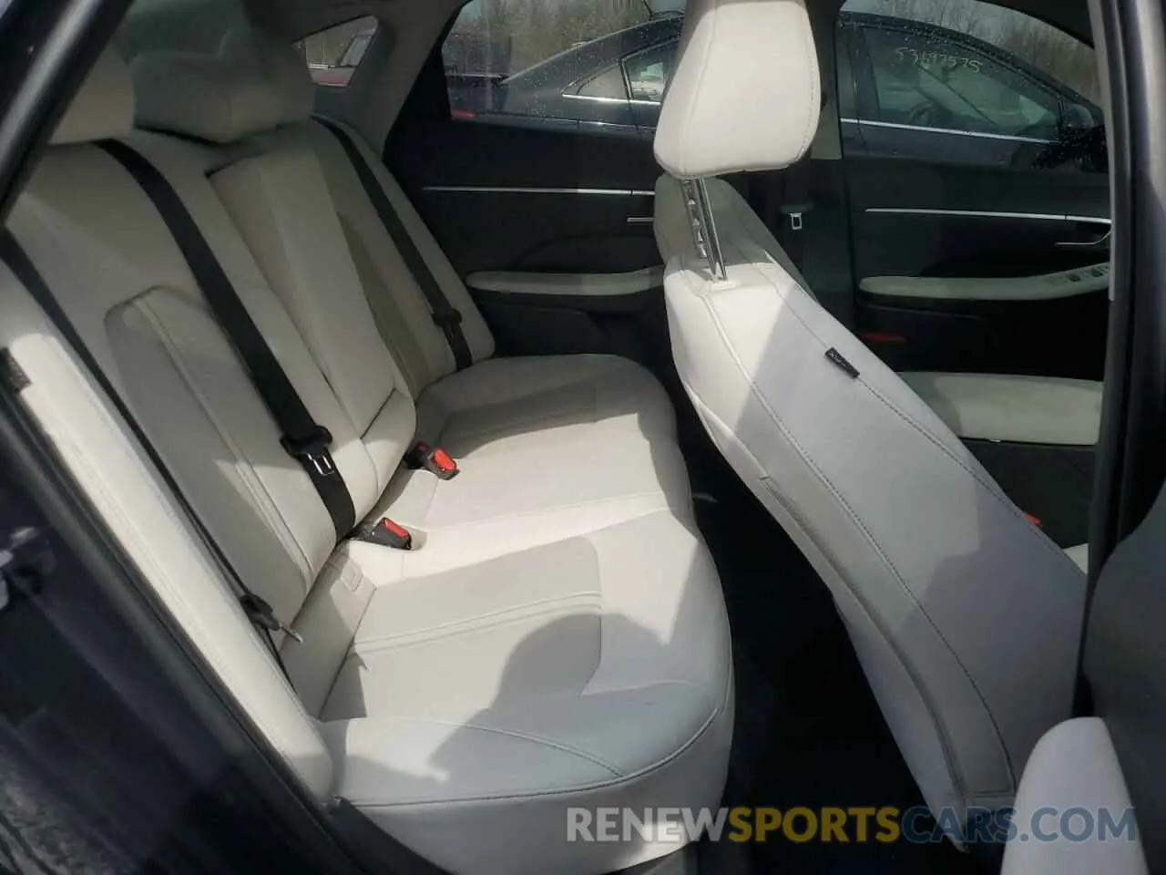 10 Photograph of a damaged car KMHL14JA2RA409807 HYUNDAI SONATA 2024