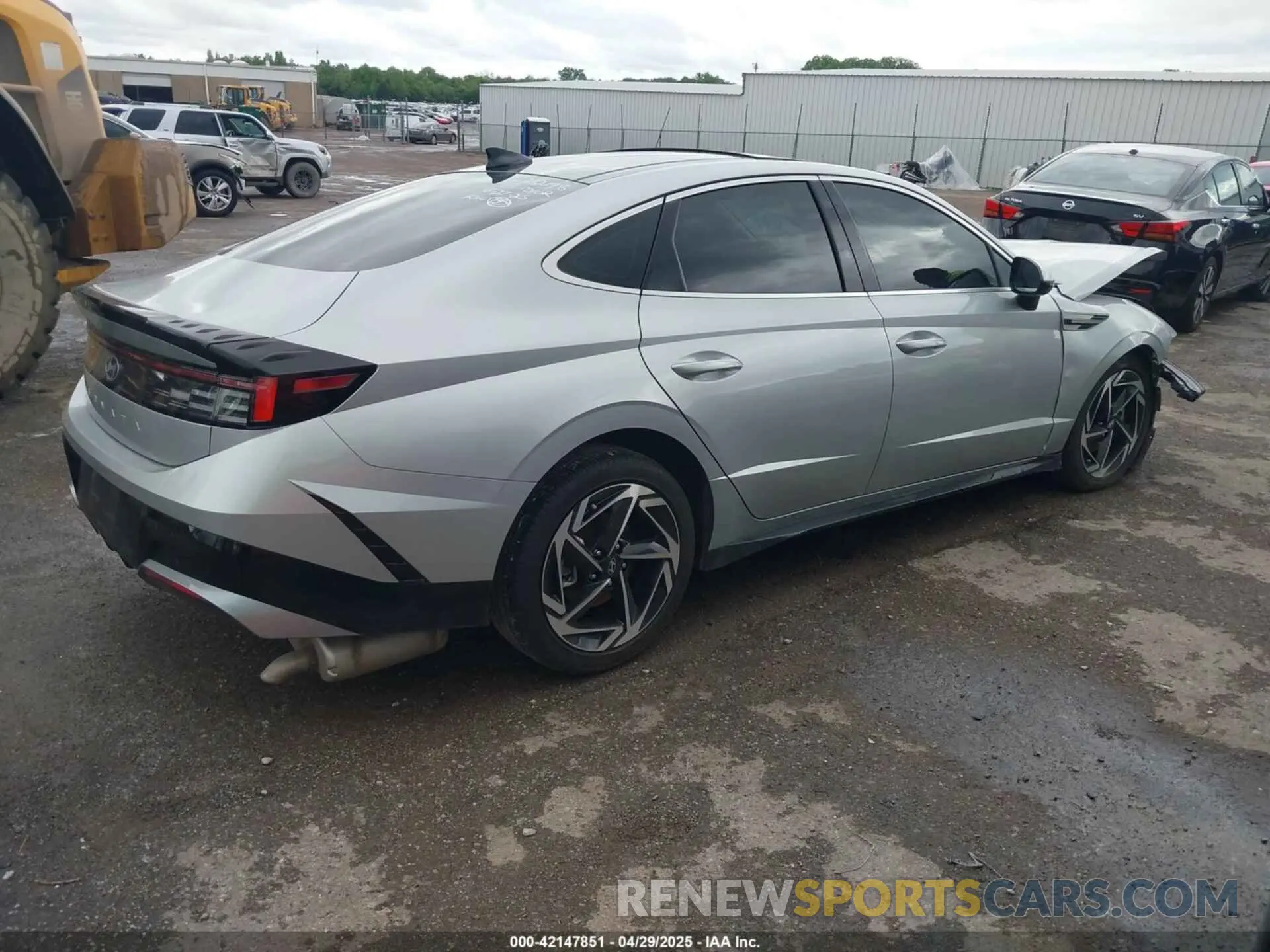 4 Photograph of a damaged car KMHL14JA3RA351349 HYUNDAI SONATA 2024