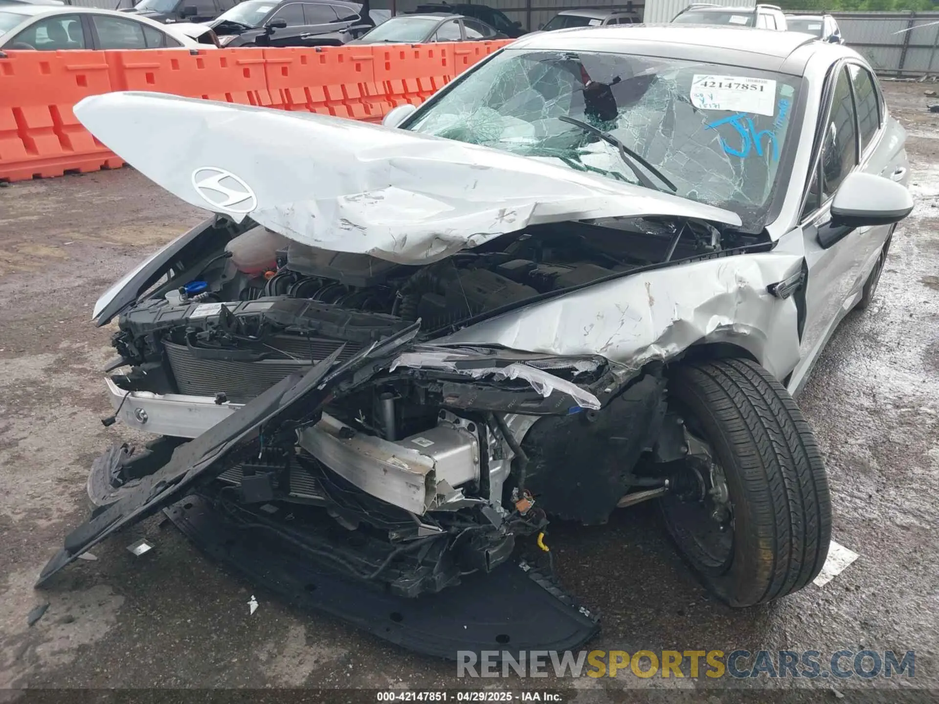 6 Photograph of a damaged car KMHL14JA3RA351349 HYUNDAI SONATA 2024