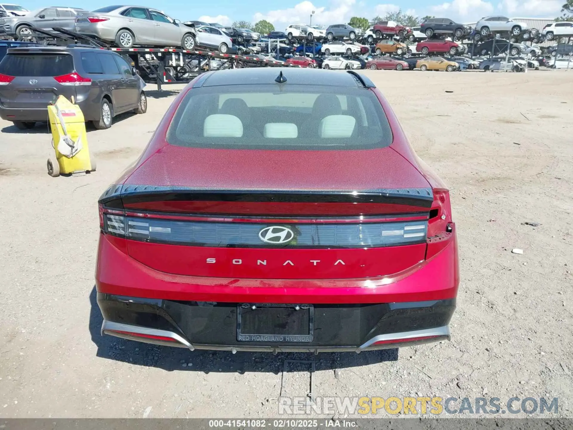 17 Photograph of a damaged car KMHL14JA3RA360567 HYUNDAI SONATA 2024