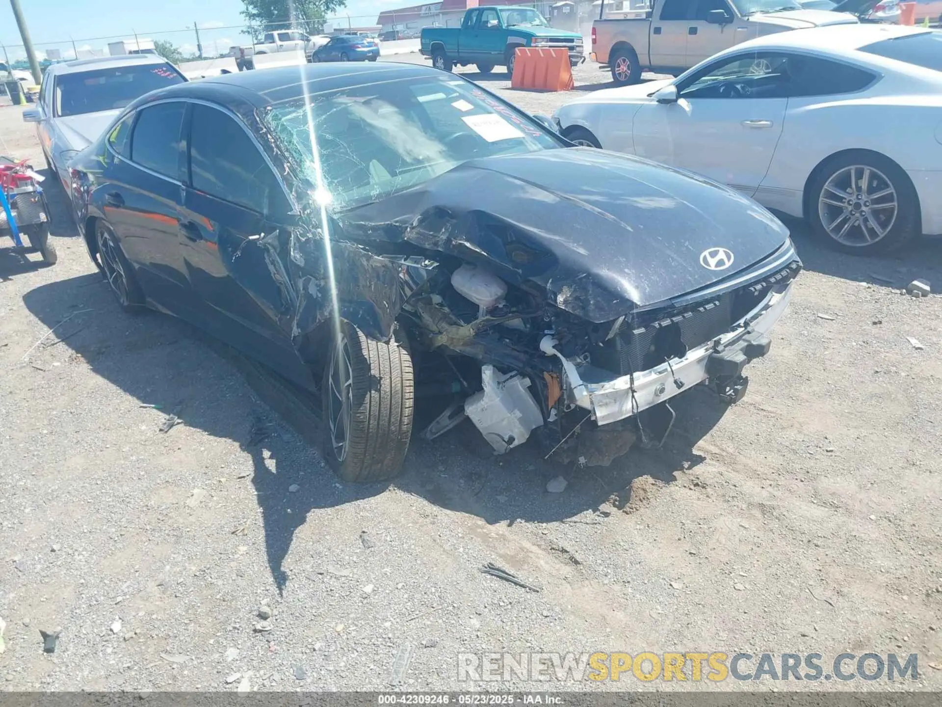 1 Photograph of a damaged car KMHL14JA3RA395464 HYUNDAI SONATA 2024