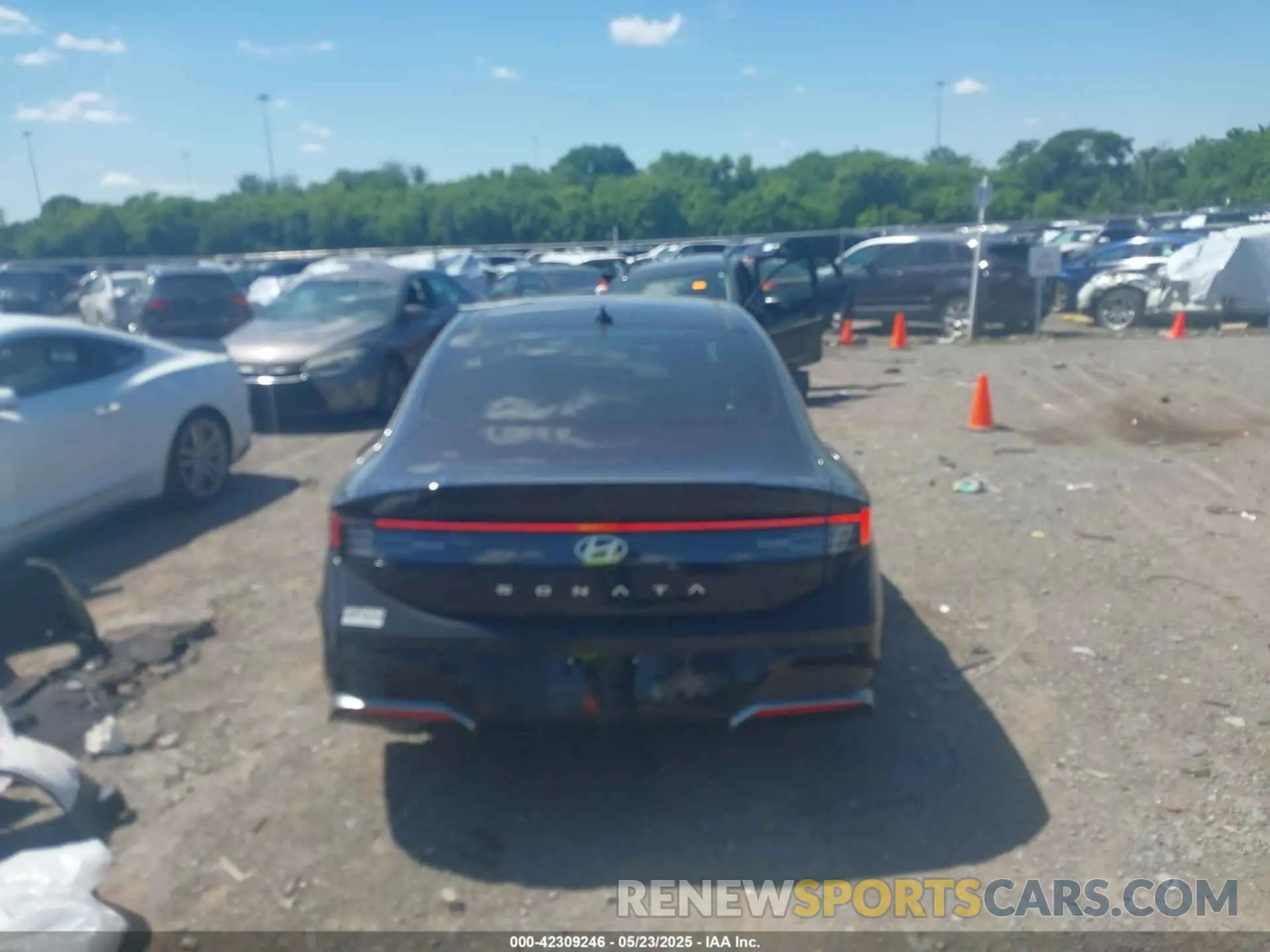 17 Photograph of a damaged car KMHL14JA3RA395464 HYUNDAI SONATA 2024