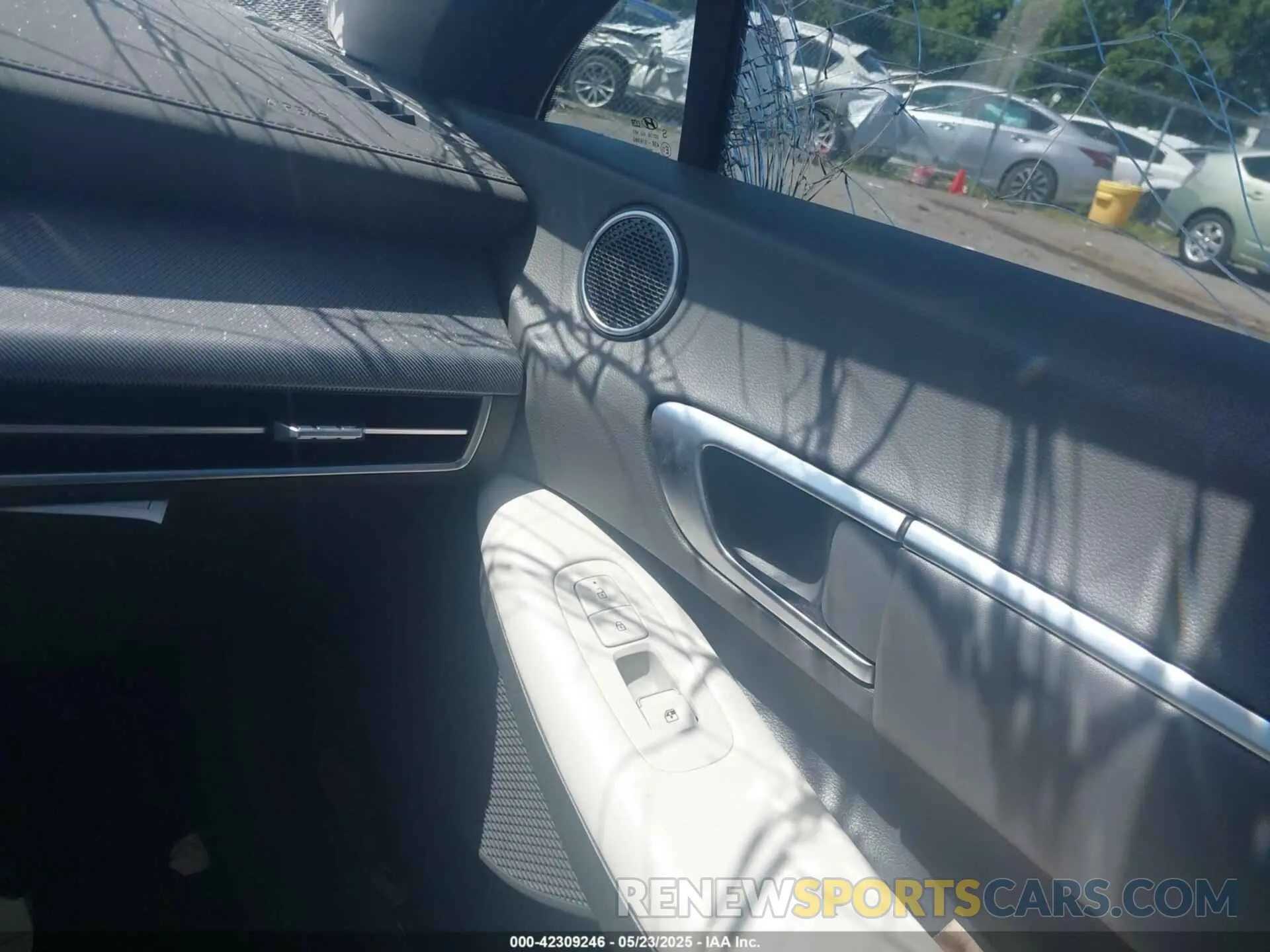 18 Photograph of a damaged car KMHL14JA3RA395464 HYUNDAI SONATA 2024