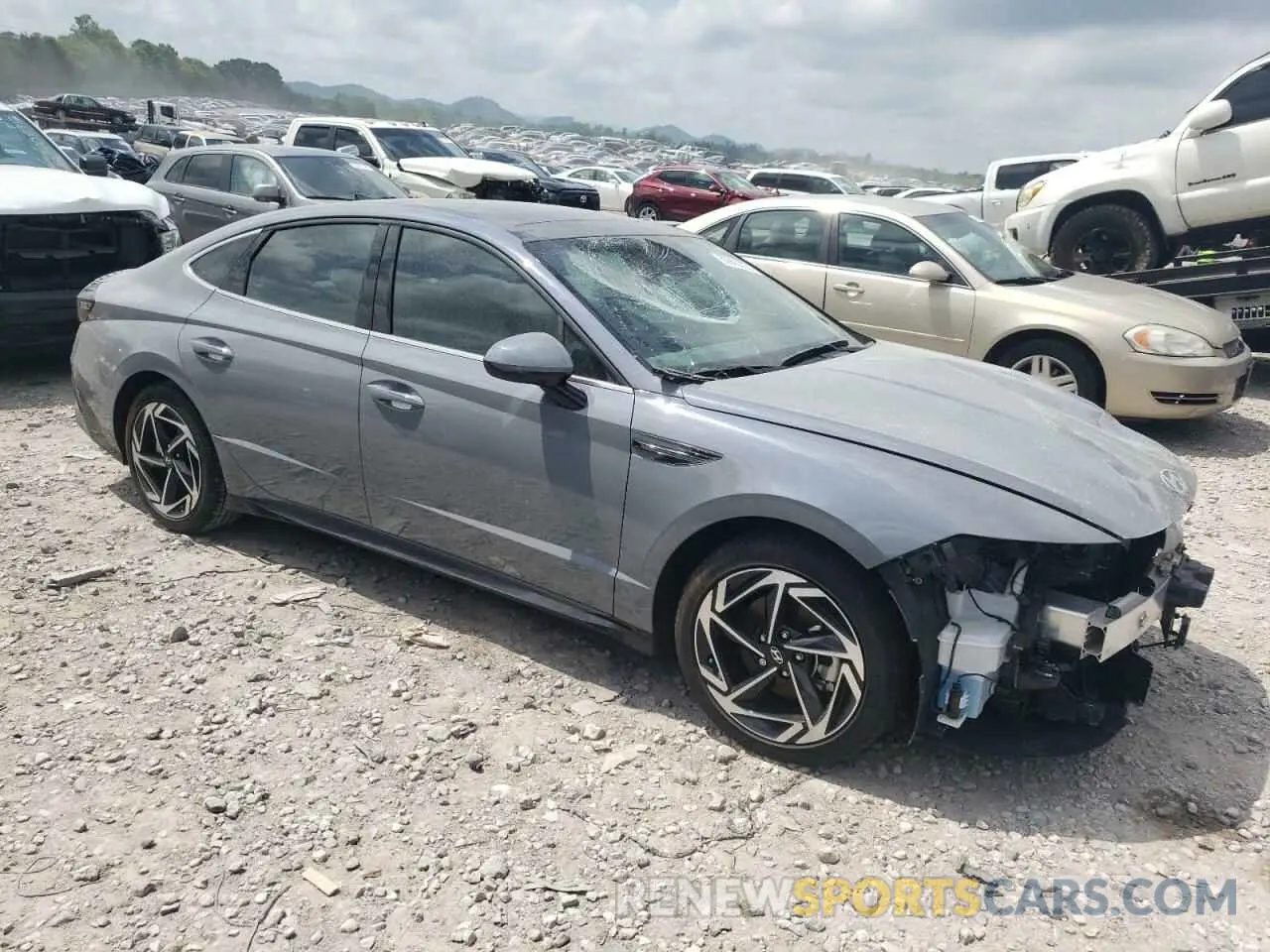 4 Photograph of a damaged car KMHL14JA4RA415186 HYUNDAI SONATA 2024
