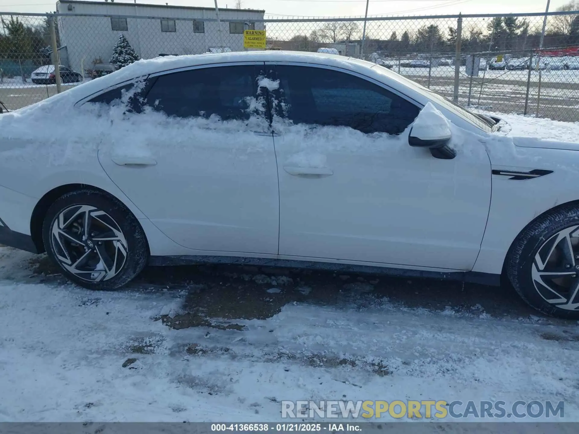 14 Photograph of a damaged car KMHL14JA5RA407176 HYUNDAI SONATA 2024