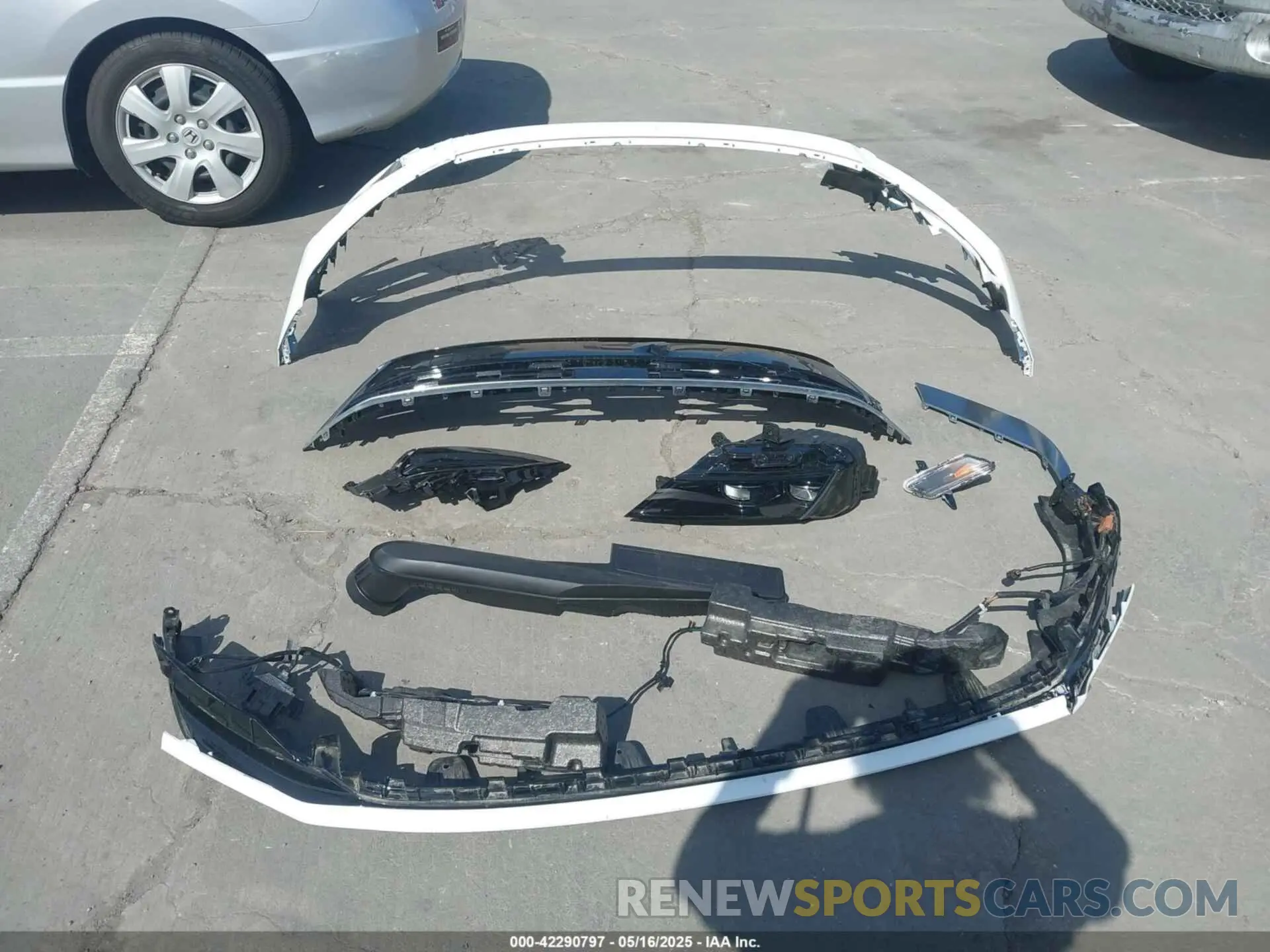 12 Photograph of a damaged car KMHL14JA6RA426688 HYUNDAI SONATA 2024