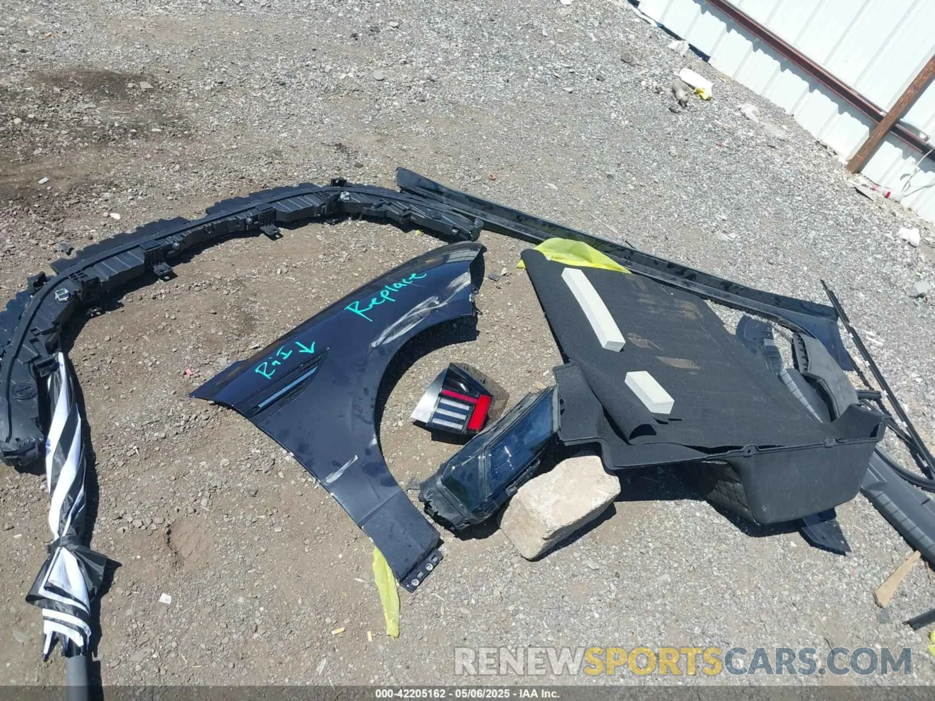 12 Photograph of a damaged car KMHL14JA7RA365433 HYUNDAI SONATA 2024
