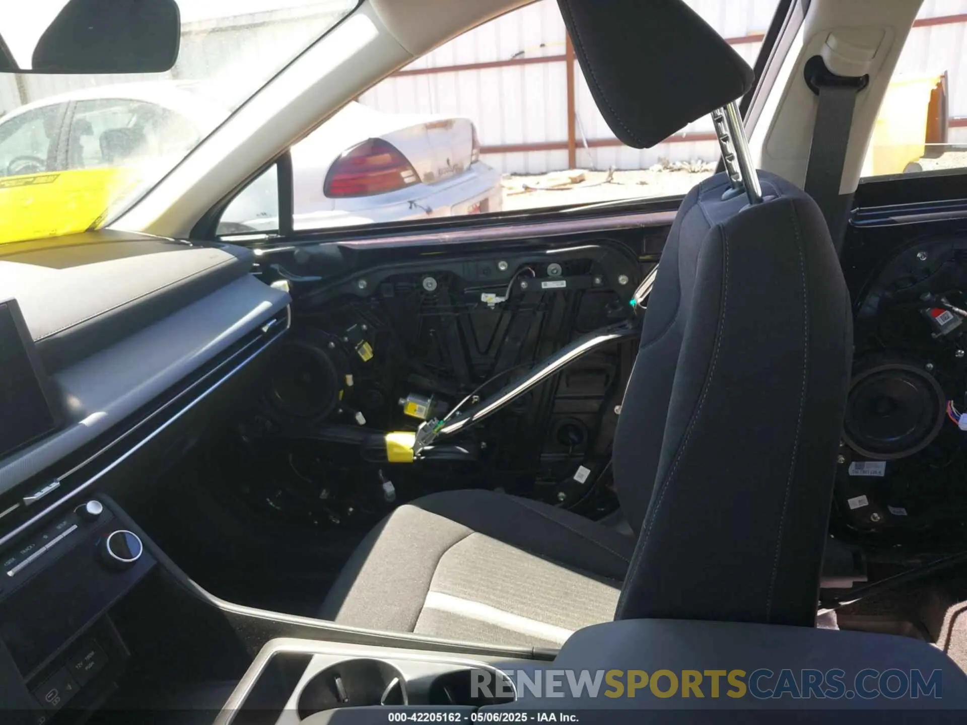22 Photograph of a damaged car KMHL14JA7RA365433 HYUNDAI SONATA 2024