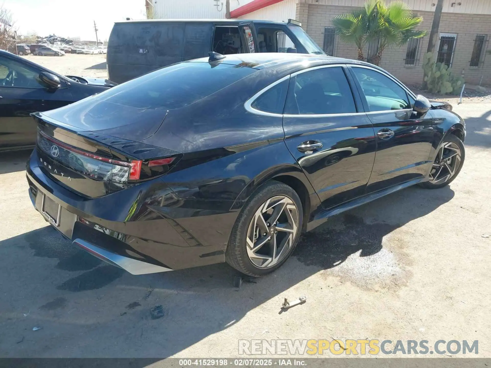 4 Photograph of a damaged car KMHL14JA8RA355719 HYUNDAI SONATA 2024