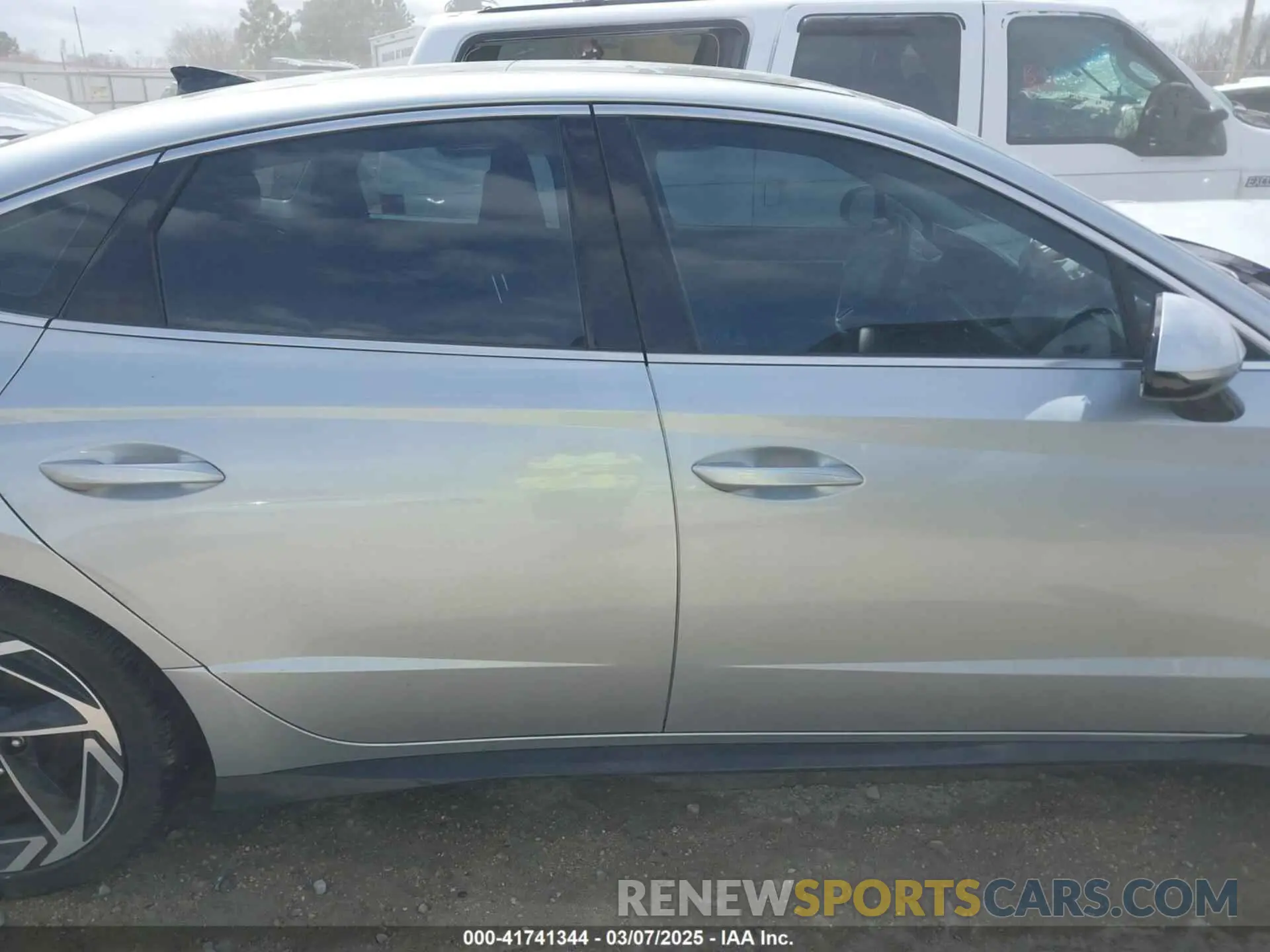 14 Photograph of a damaged car KMHL14JA8RA363268 HYUNDAI SONATA 2024