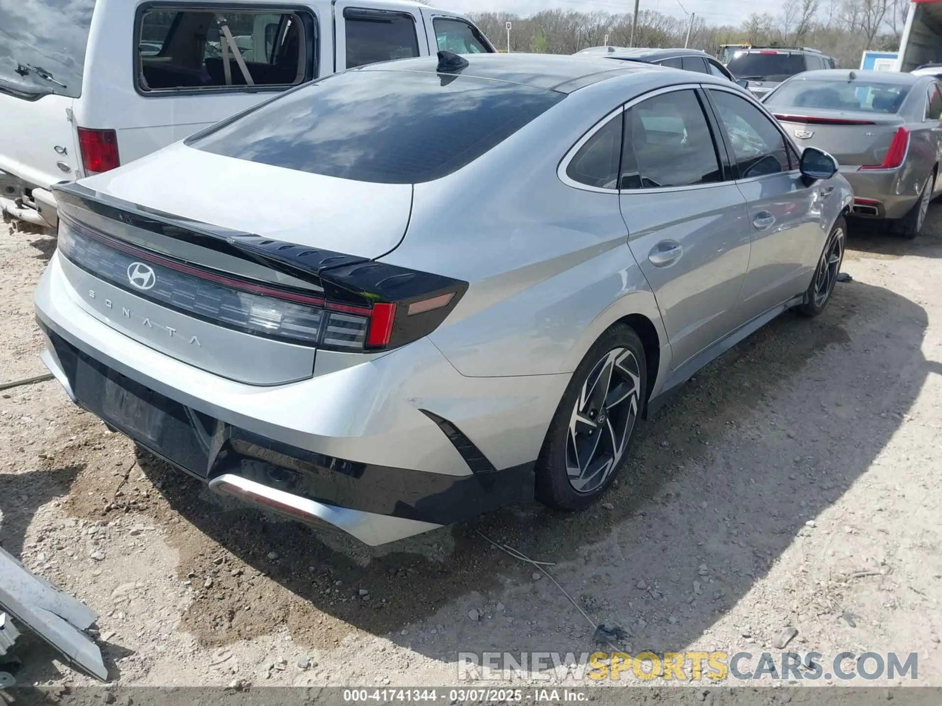 4 Photograph of a damaged car KMHL14JA8RA363268 HYUNDAI SONATA 2024
