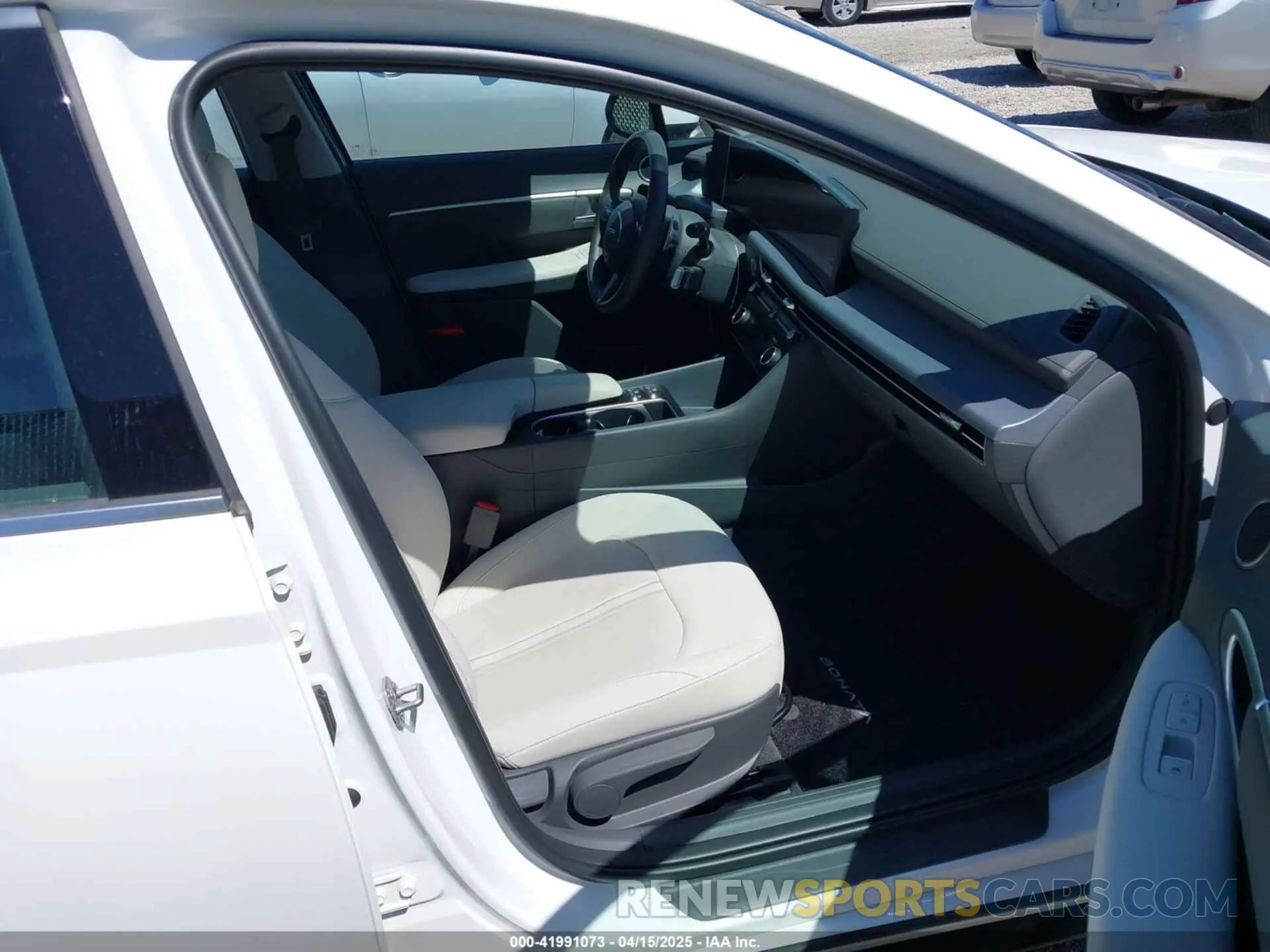 5 Photograph of a damaged car KMHL14JA8RA379762 HYUNDAI SONATA 2024