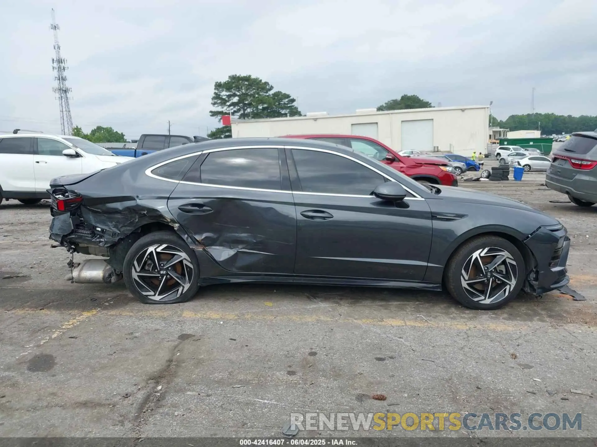14 Photograph of a damaged car KMHL14JA9RA363490 HYUNDAI SONATA 2024