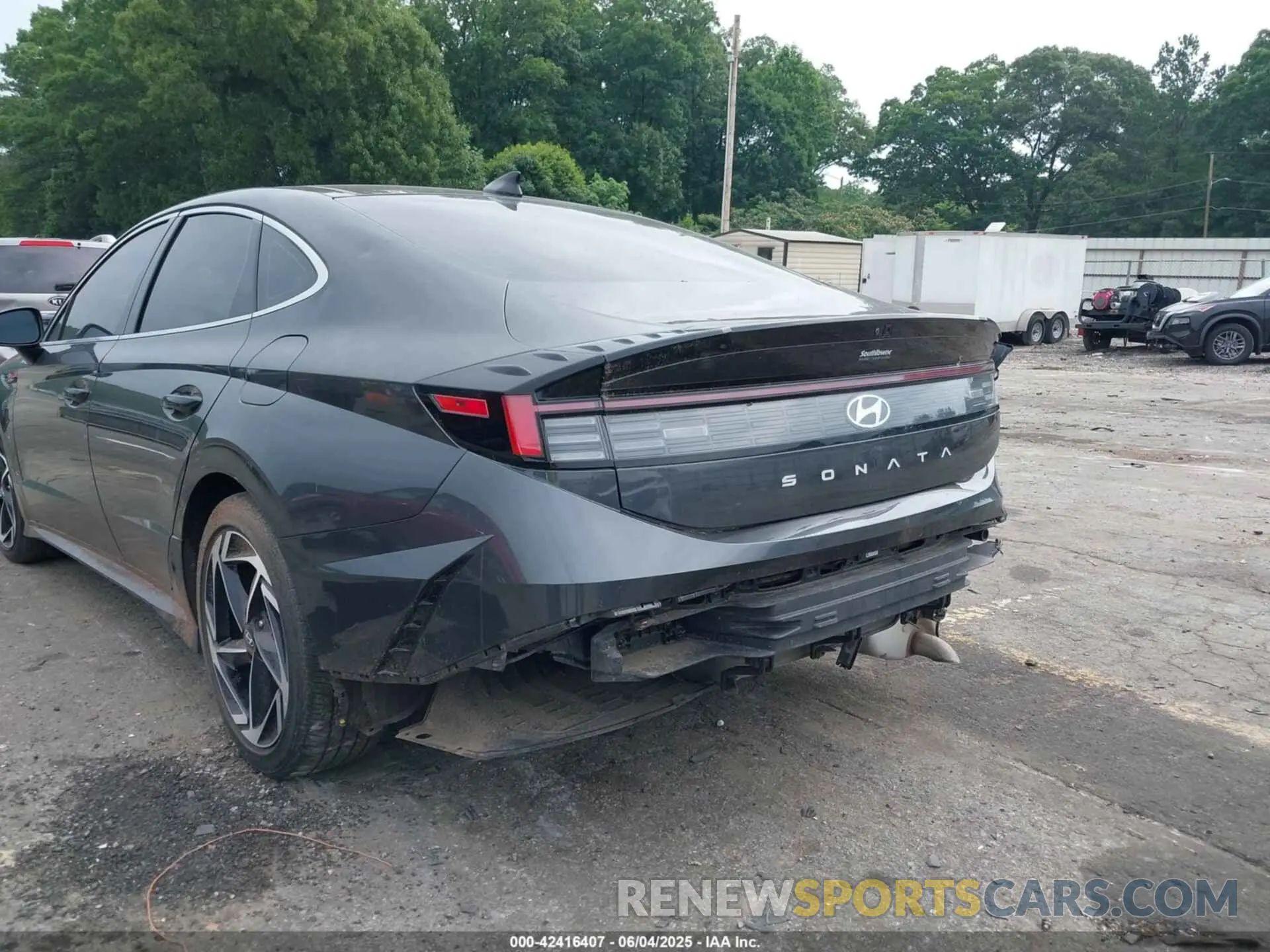 18 Photograph of a damaged car KMHL14JA9RA363490 HYUNDAI SONATA 2024