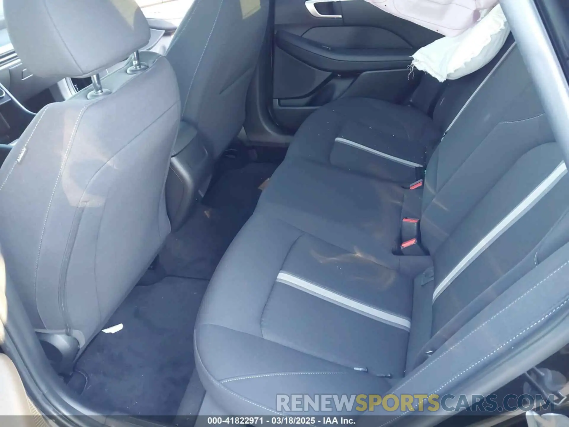 8 Photograph of a damaged car KMHL14JA9RA404278 HYUNDAI SONATA 2024