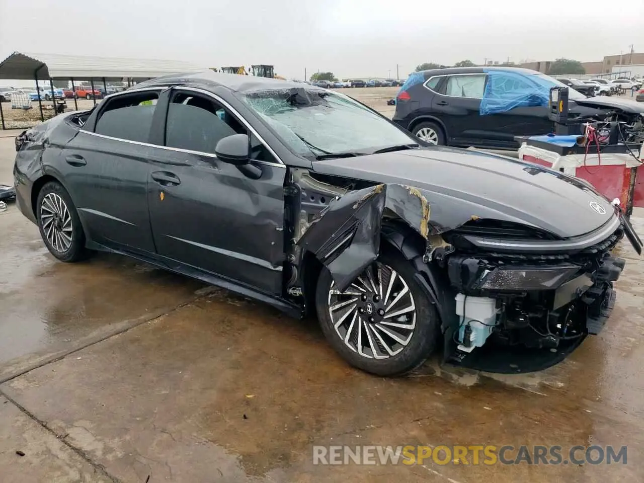 4 Photograph of a damaged car KMHL34JJ8RA091329 HYUNDAI SONATA 2024