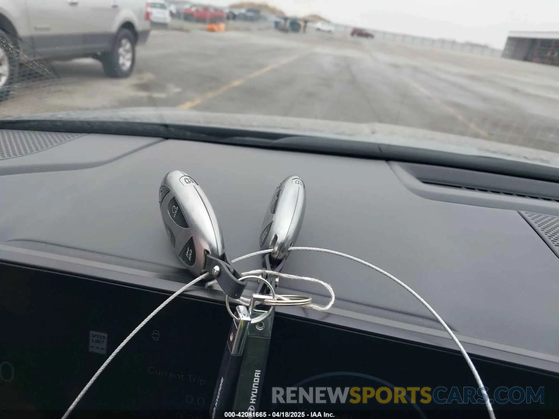 11 Photograph of a damaged car KMHL54JC8RA387513 HYUNDAI SONATA 2024