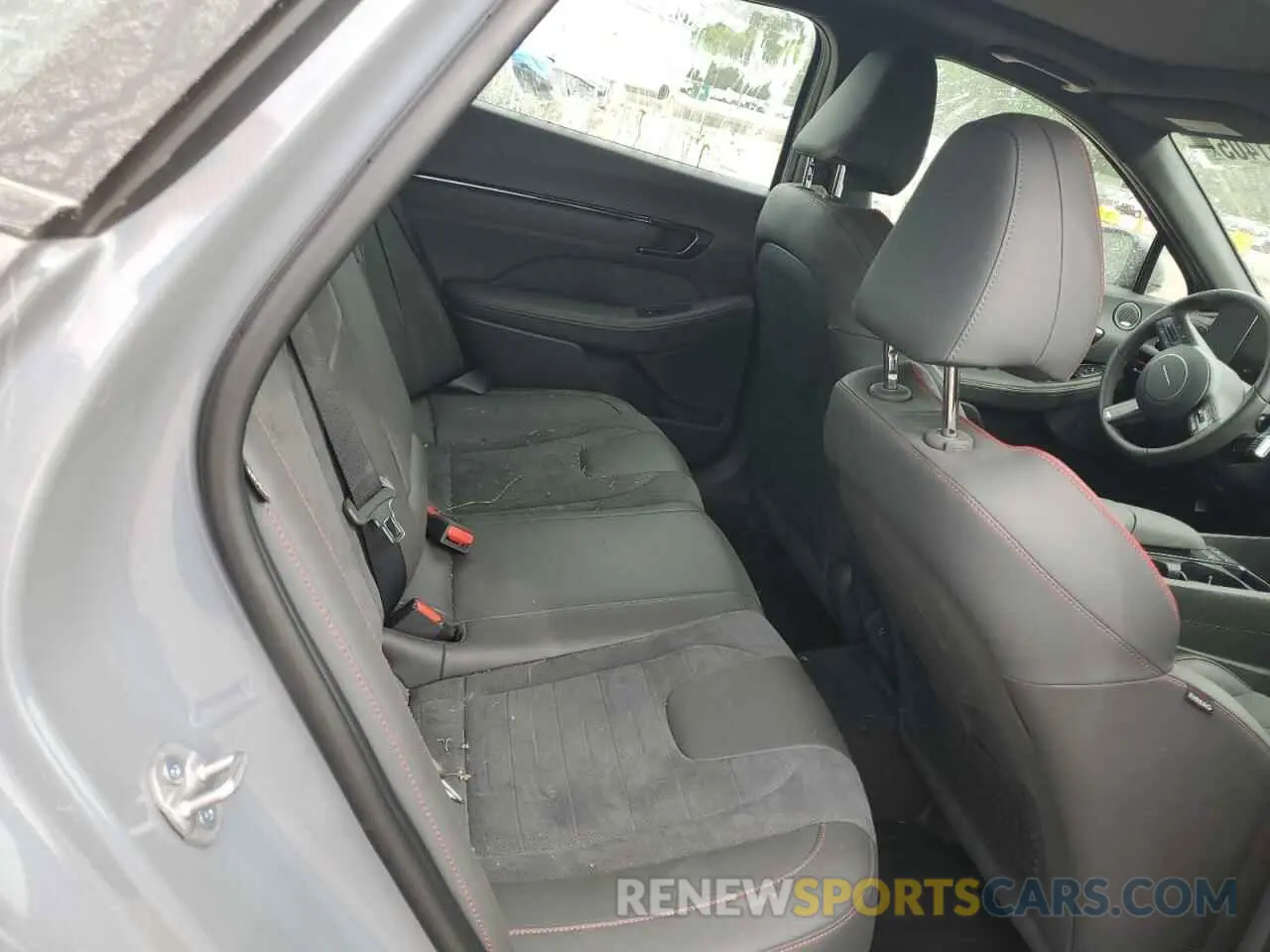 11 Photograph of a damaged car KMHL54JC8RA410871 HYUNDAI SONATA 2024