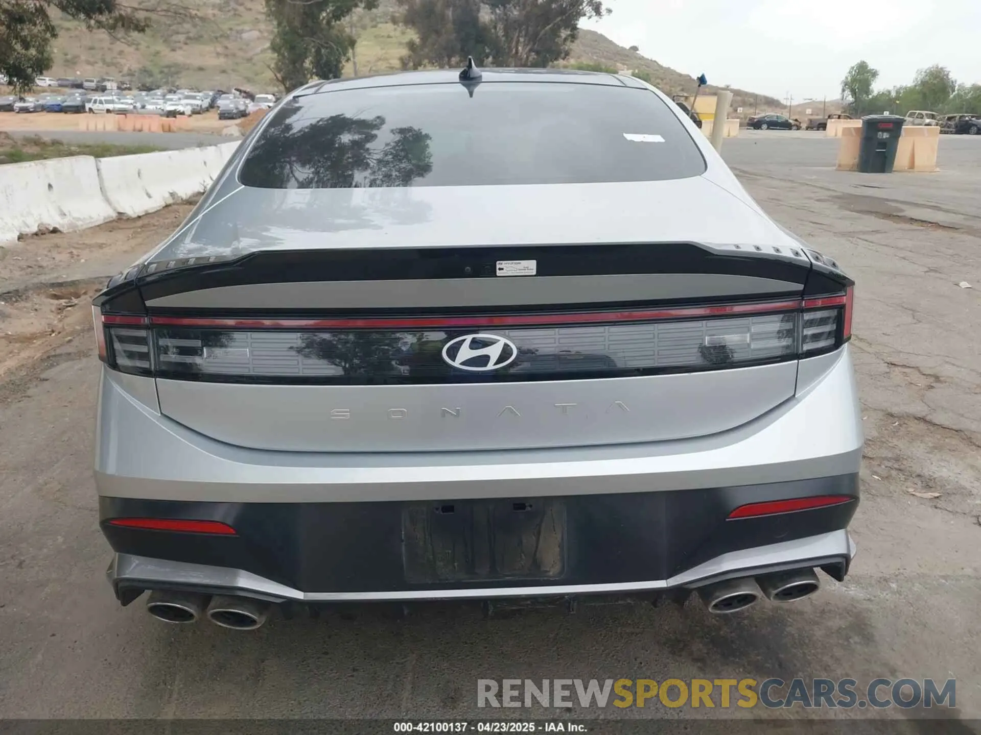 16 Photograph of a damaged car KMHL54JC8RA420283 HYUNDAI SONATA 2024