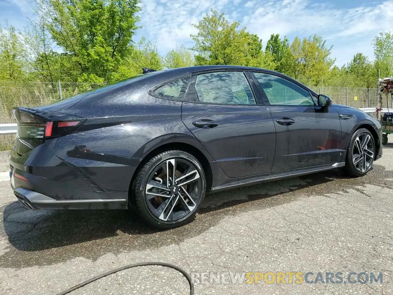 3 Photograph of a damaged car KMHL54JCXRA352956 HYUNDAI SONATA 2024