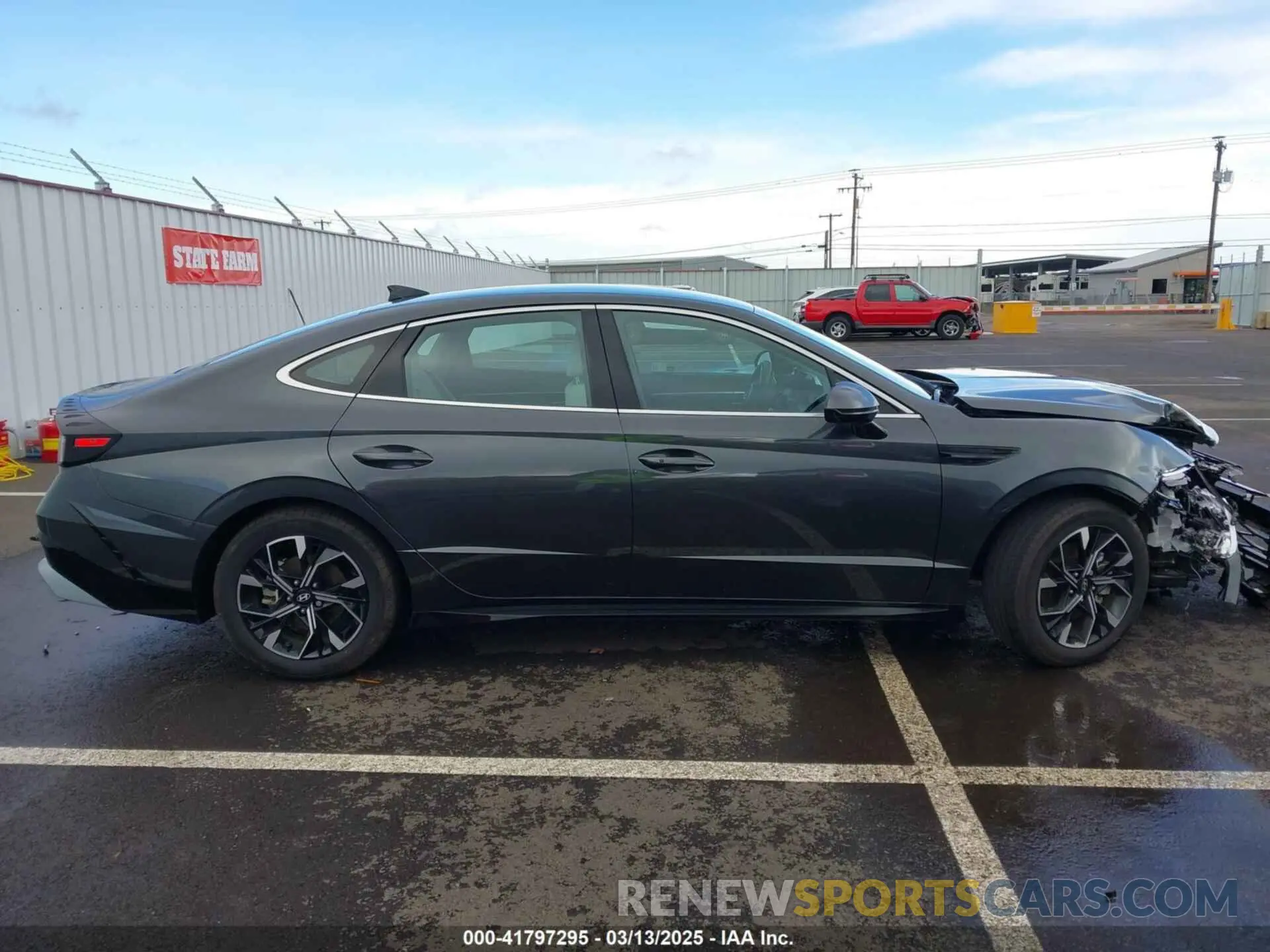 13 Photograph of a damaged car KMHL64JA0RA375982 HYUNDAI SONATA 2024