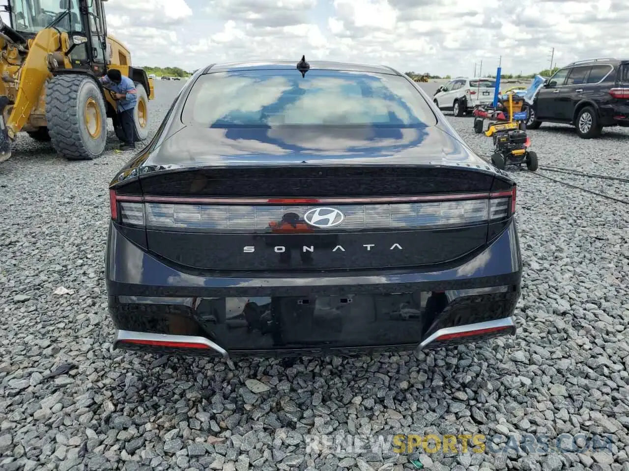 6 Photograph of a damaged car KMHL64JA0RA400105 HYUNDAI SONATA 2024