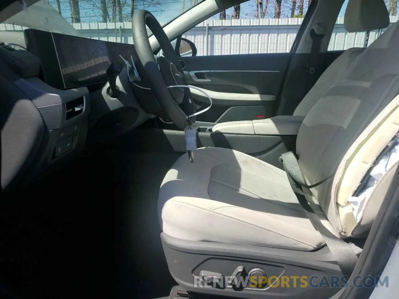 7 Photograph of a damaged car KMHL64JA0RA408981 HYUNDAI SONATA 2024
