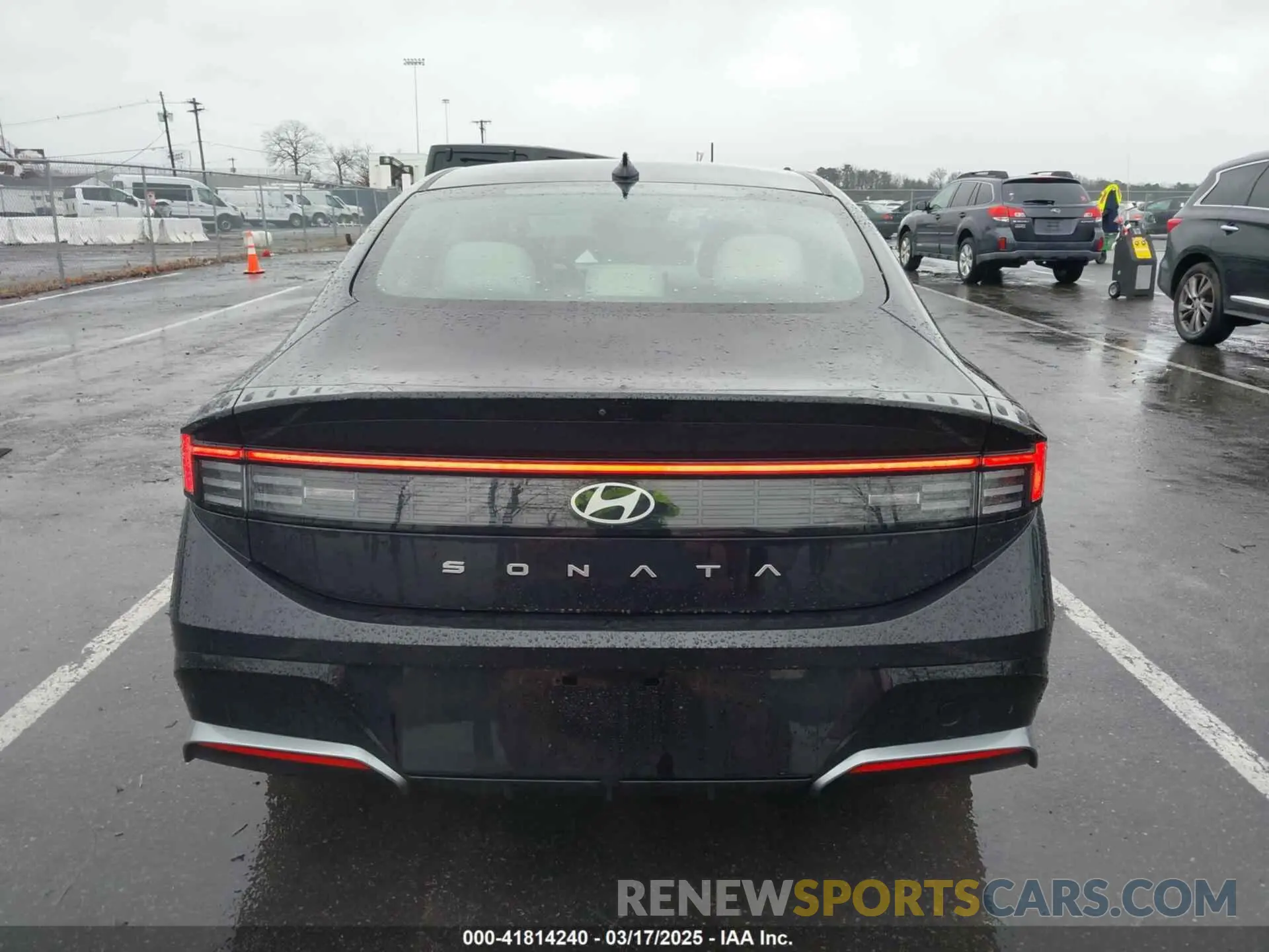 16 Photograph of a damaged car KMHL64JA1RA351738 HYUNDAI SONATA 2024