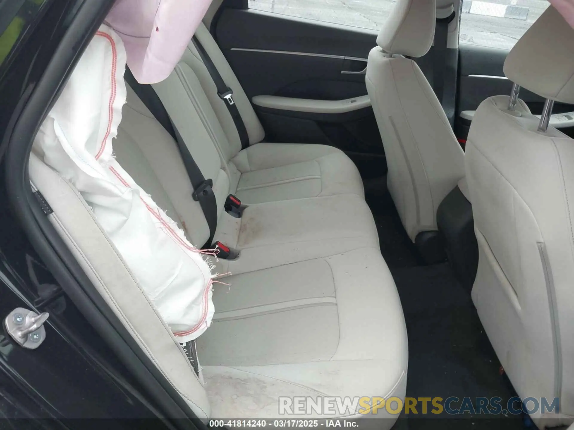 8 Photograph of a damaged car KMHL64JA1RA351738 HYUNDAI SONATA 2024