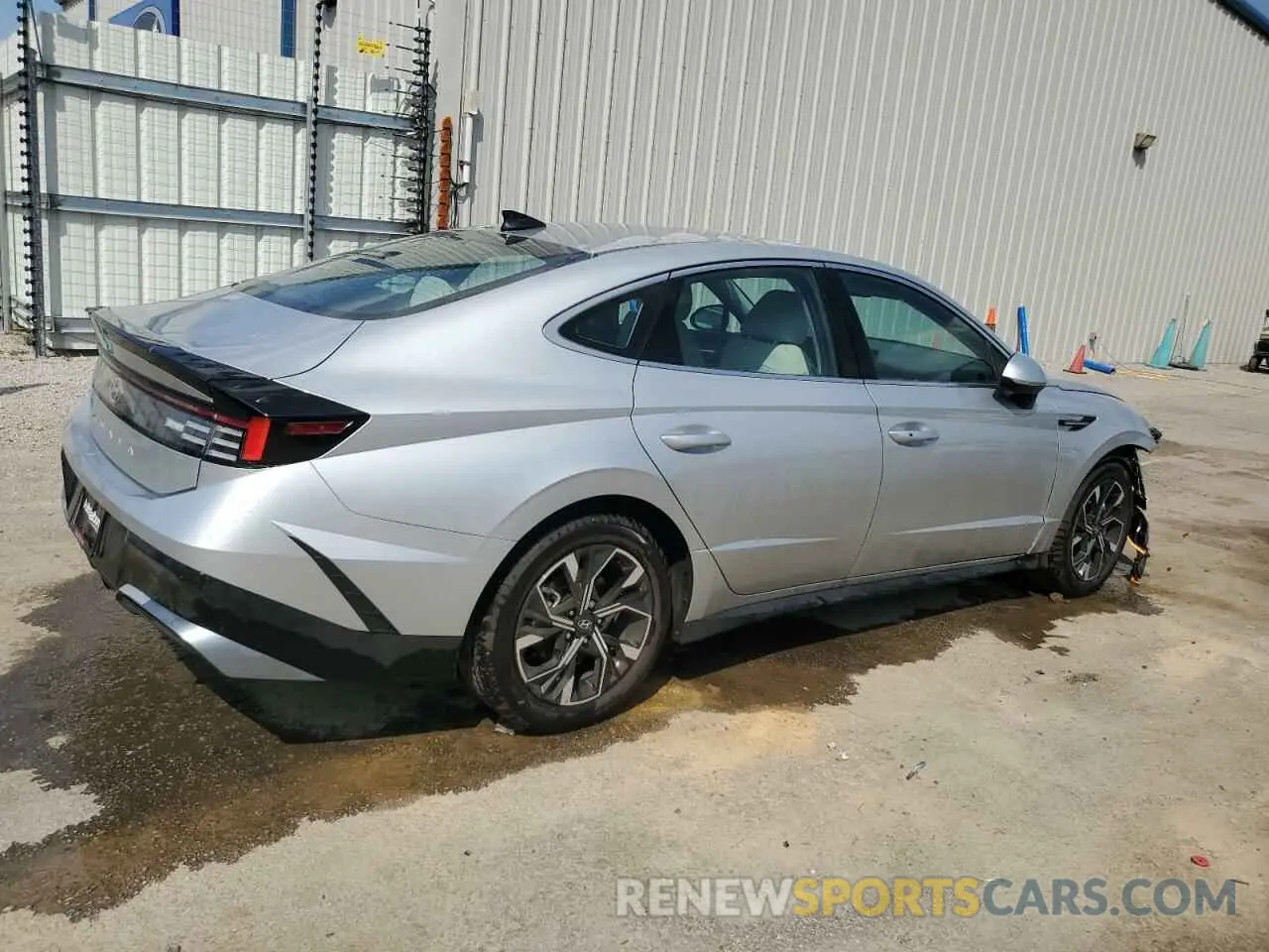 3 Photograph of a damaged car KMHL64JA1RA369415 HYUNDAI SONATA 2024