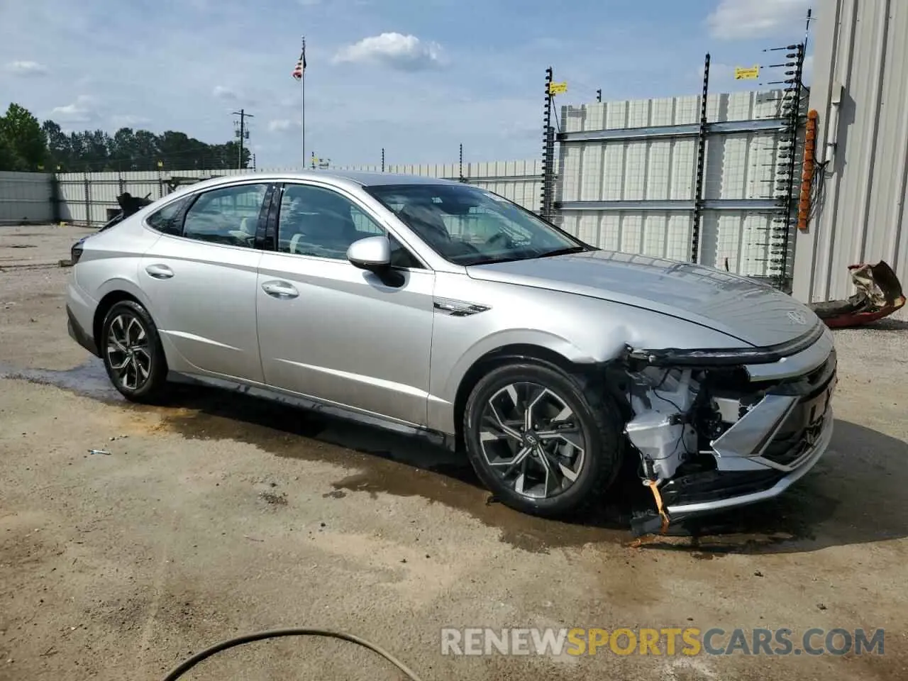 4 Photograph of a damaged car KMHL64JA1RA369415 HYUNDAI SONATA 2024