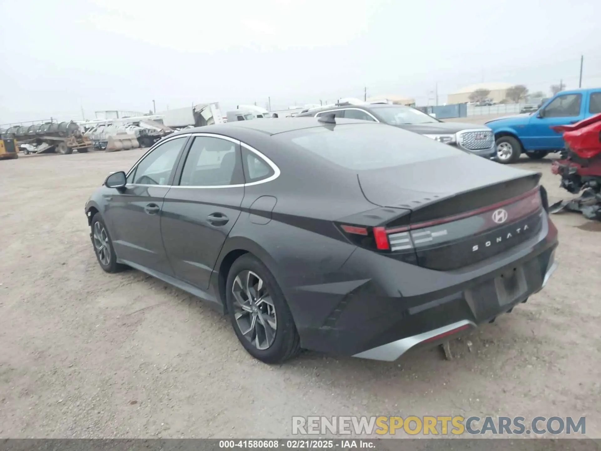 15 Photograph of a damaged car KMHL64JA1RA376669 HYUNDAI SONATA 2024