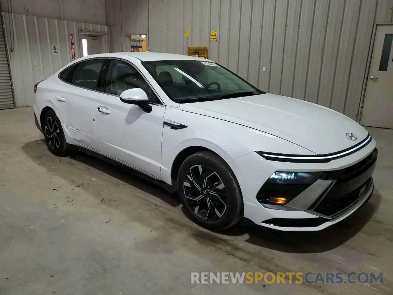 4 Photograph of a damaged car KMHL64JA1RA377899 HYUNDAI SONATA 2024