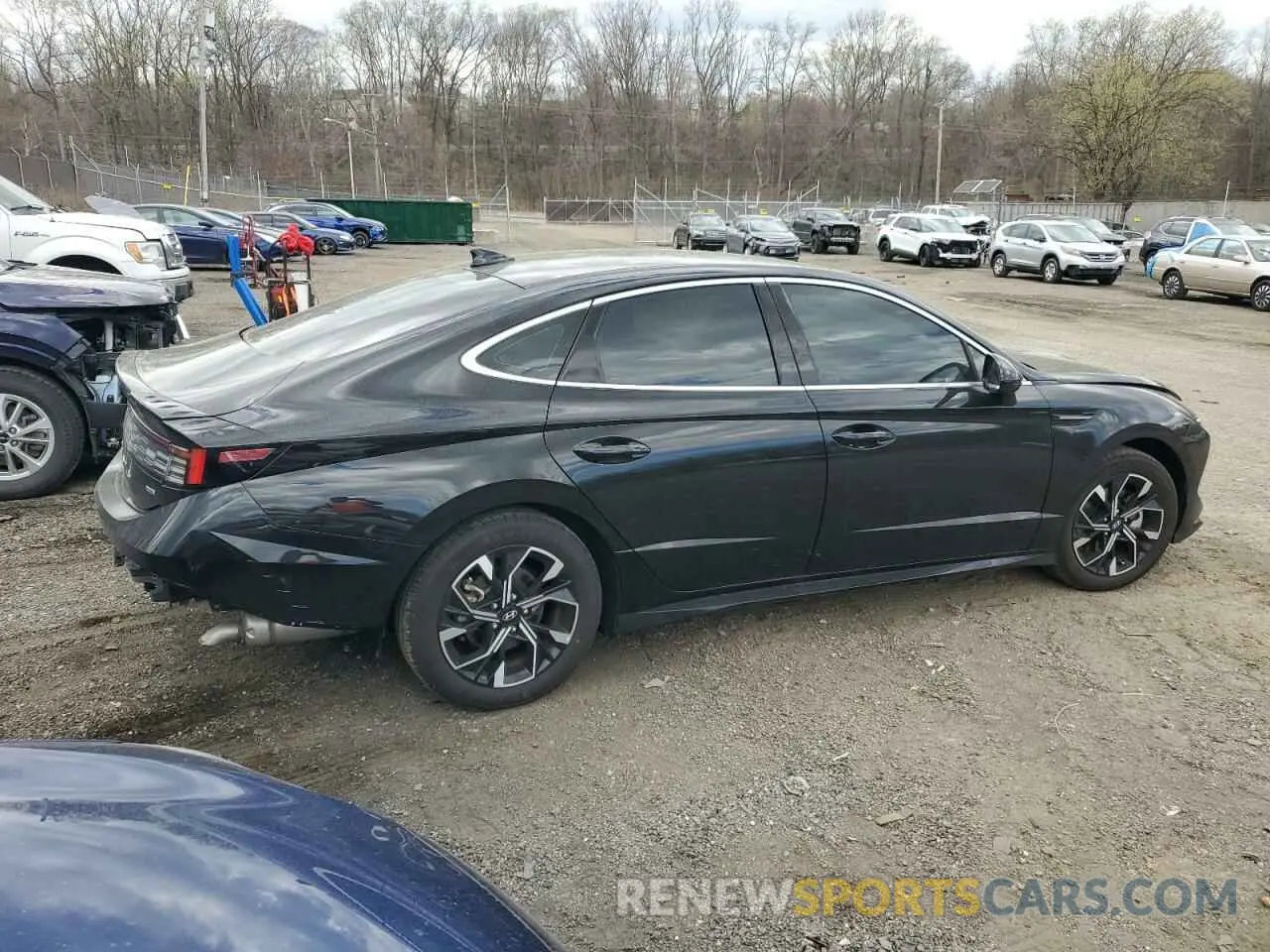3 Photograph of a damaged car KMHL64JA1RA423019 HYUNDAI SONATA 2024