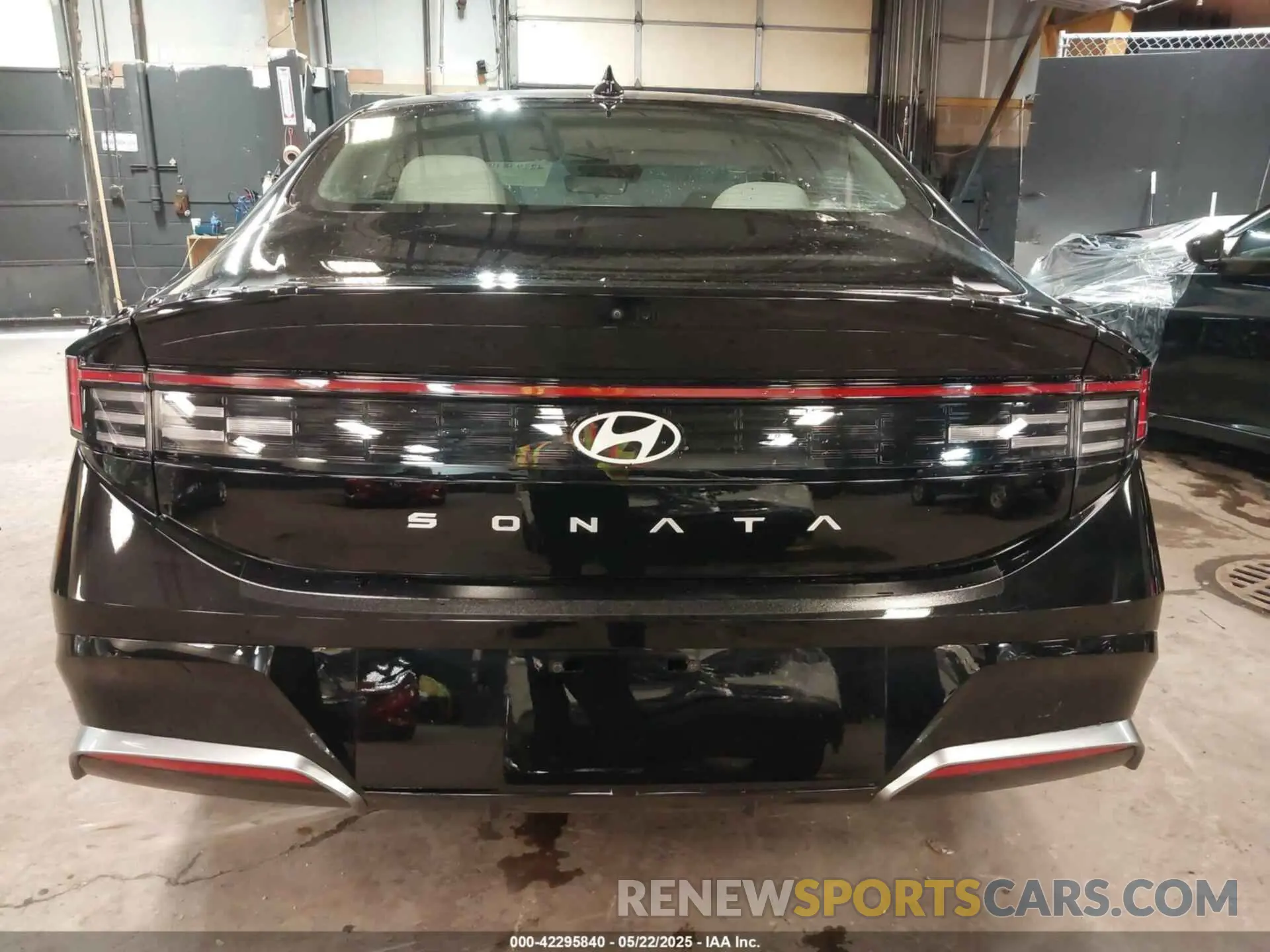 16 Photograph of a damaged car KMHL64JA2RA382142 HYUNDAI SONATA 2024